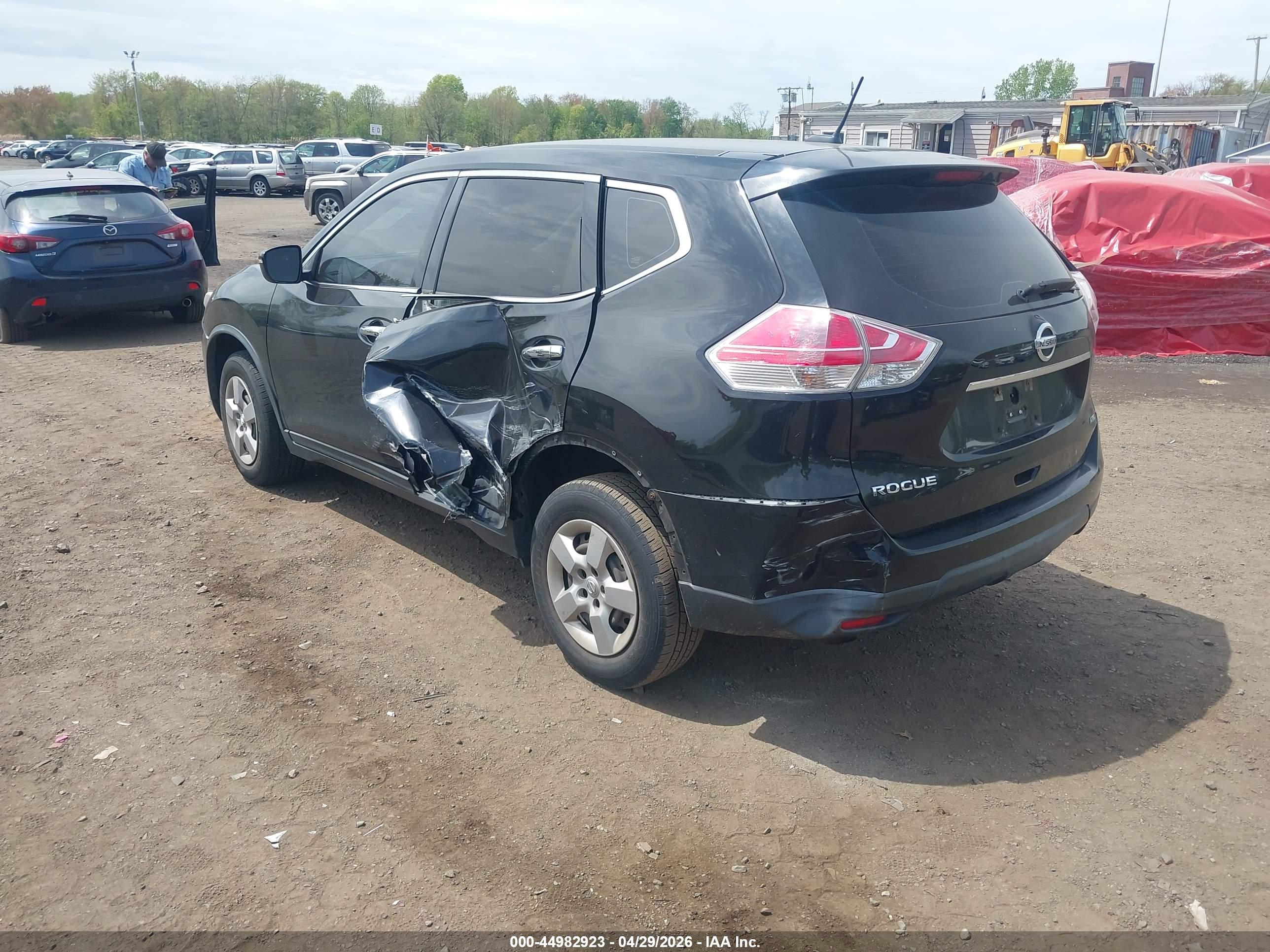 NISSAN ROGUE image 3