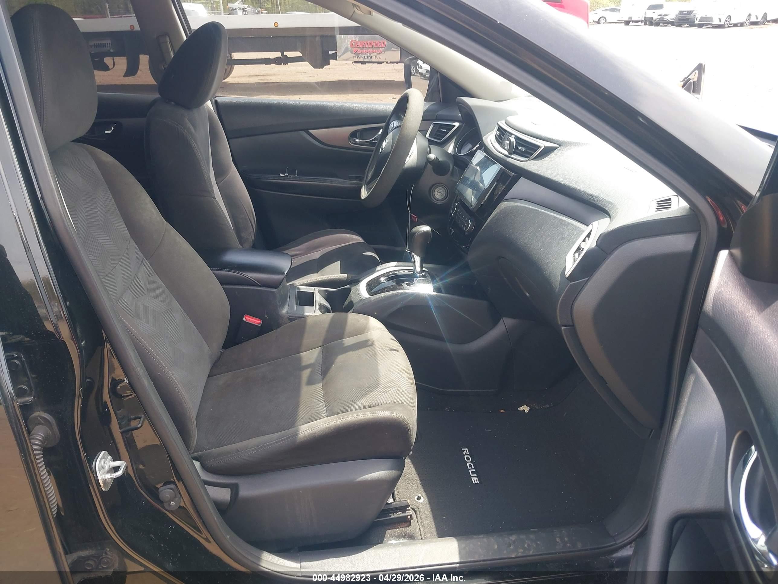 NISSAN ROGUE image 5