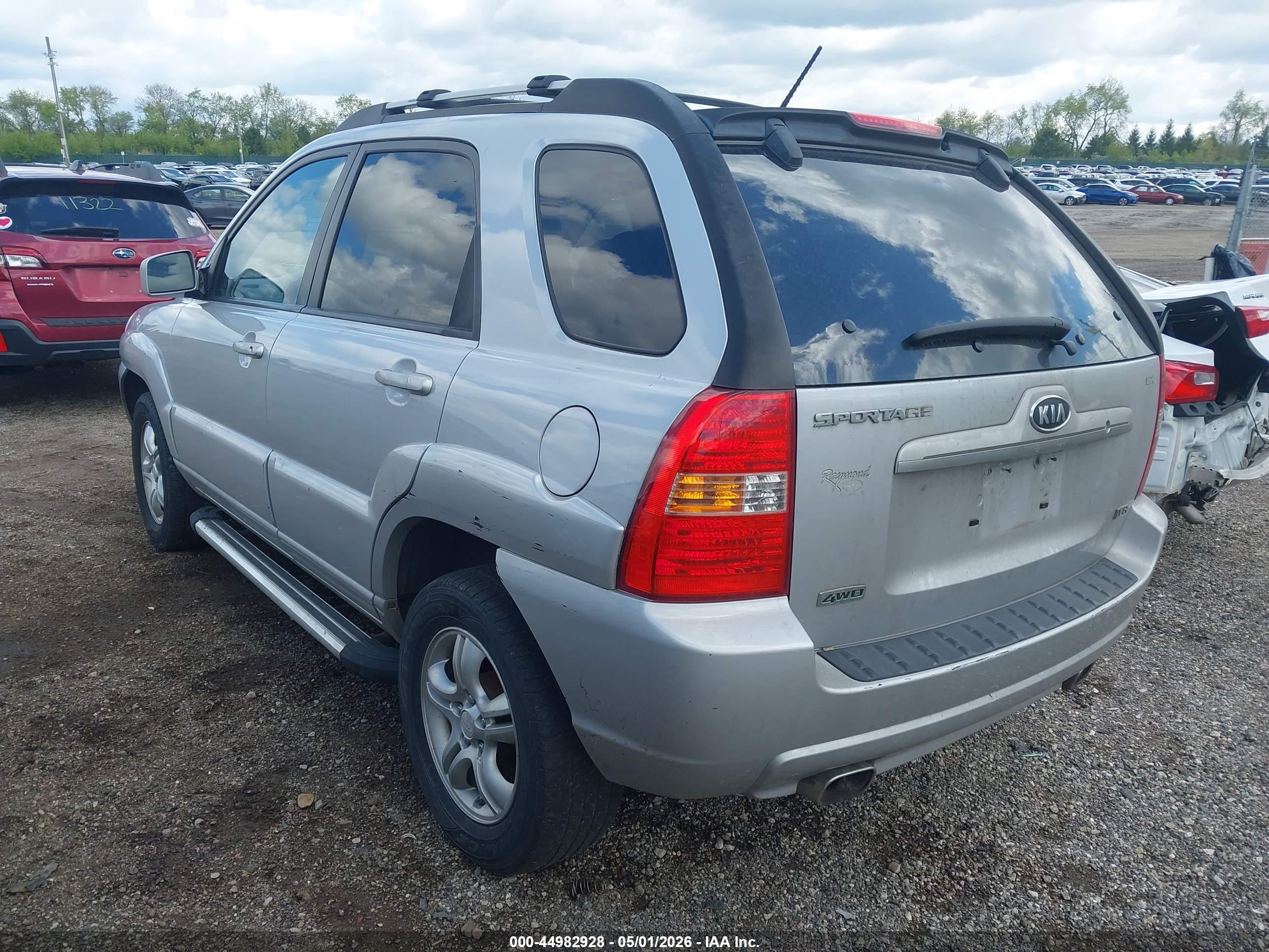 KIA SPORTAGE image 3