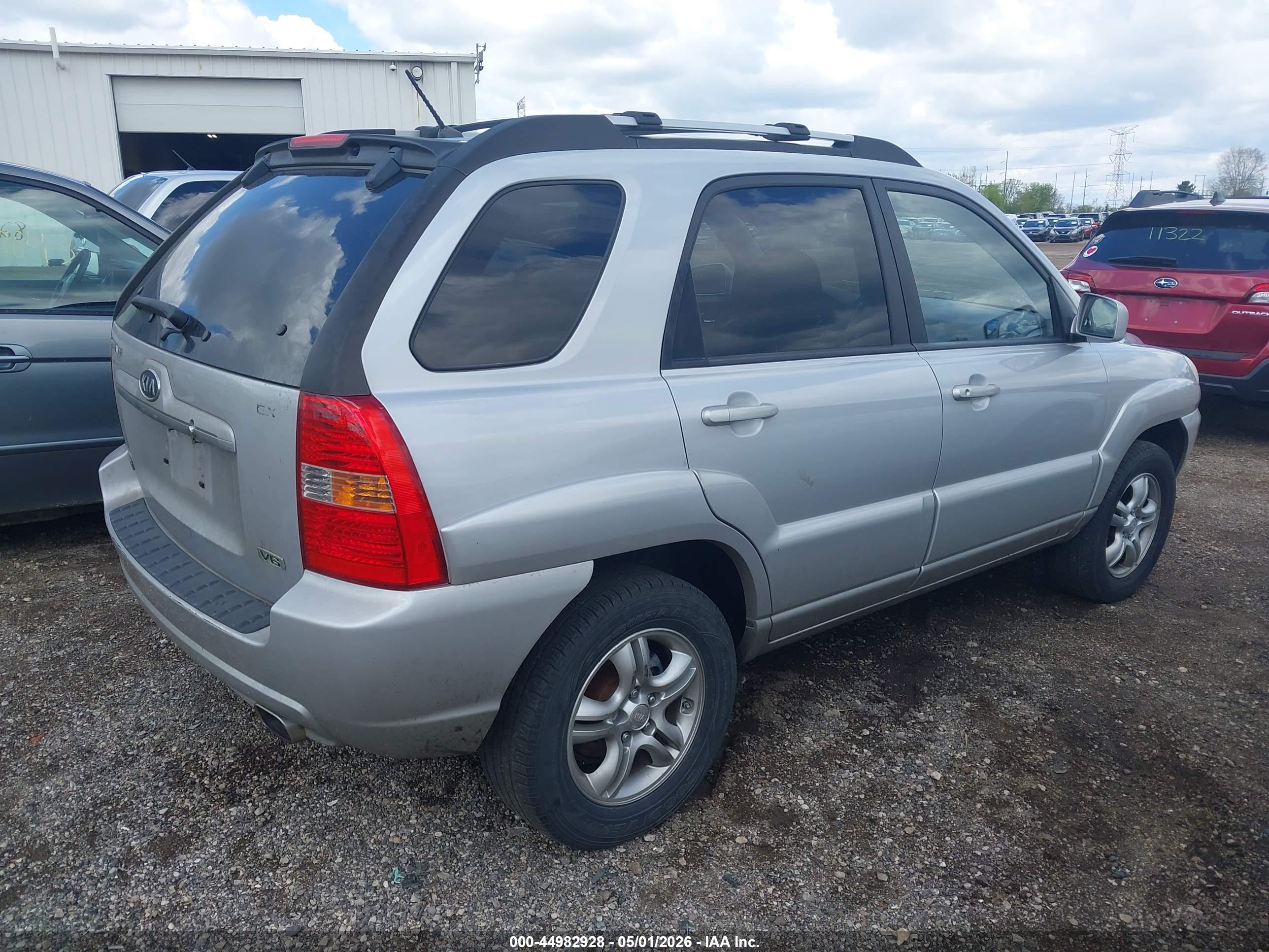 KIA SPORTAGE image 4