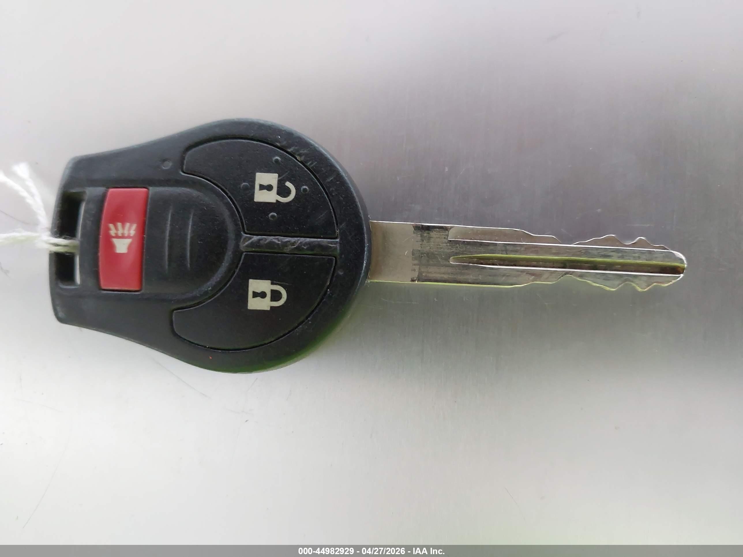 NISSAN ROGUE image 11