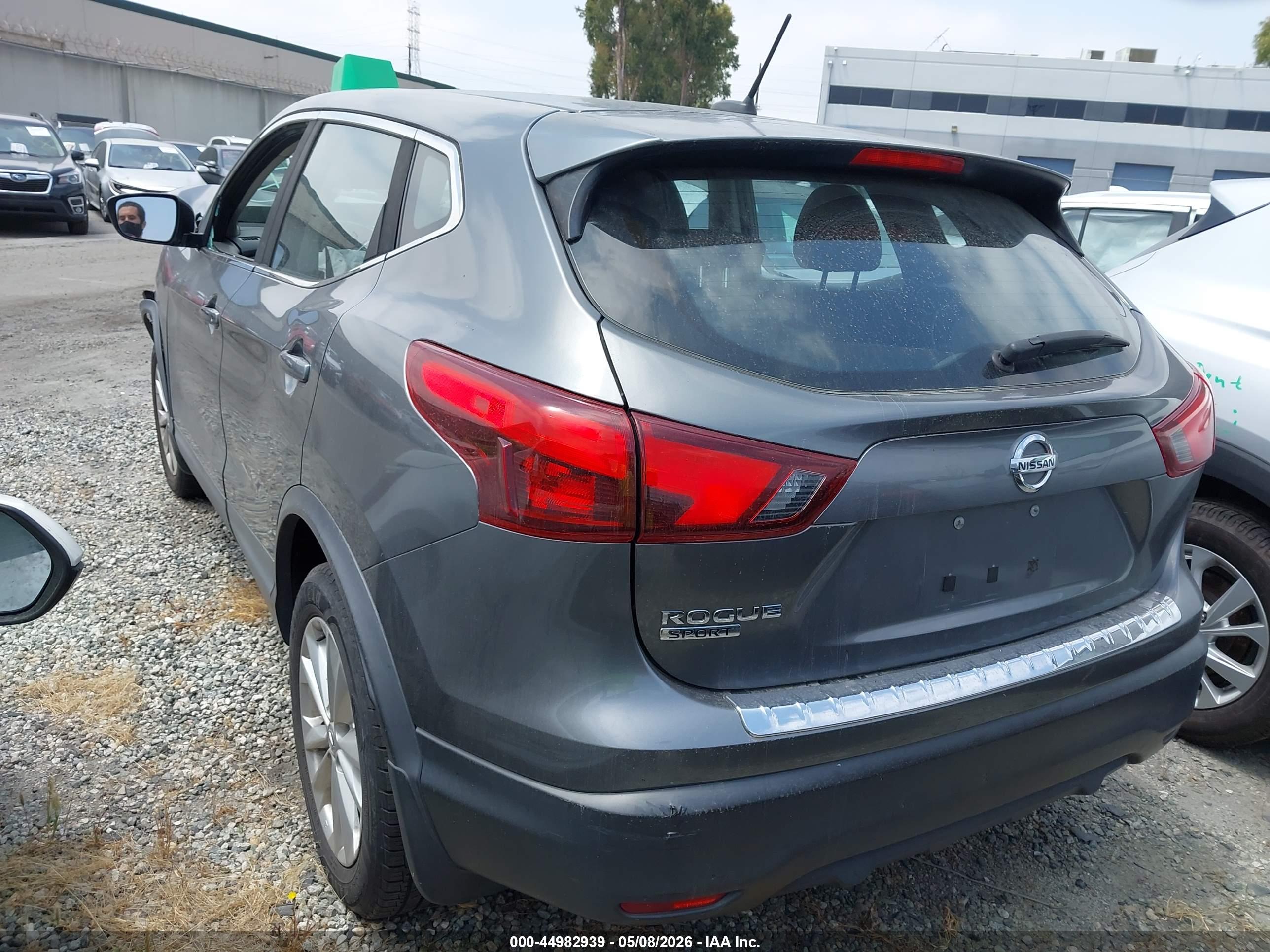 NISSAN ROGUE image 3