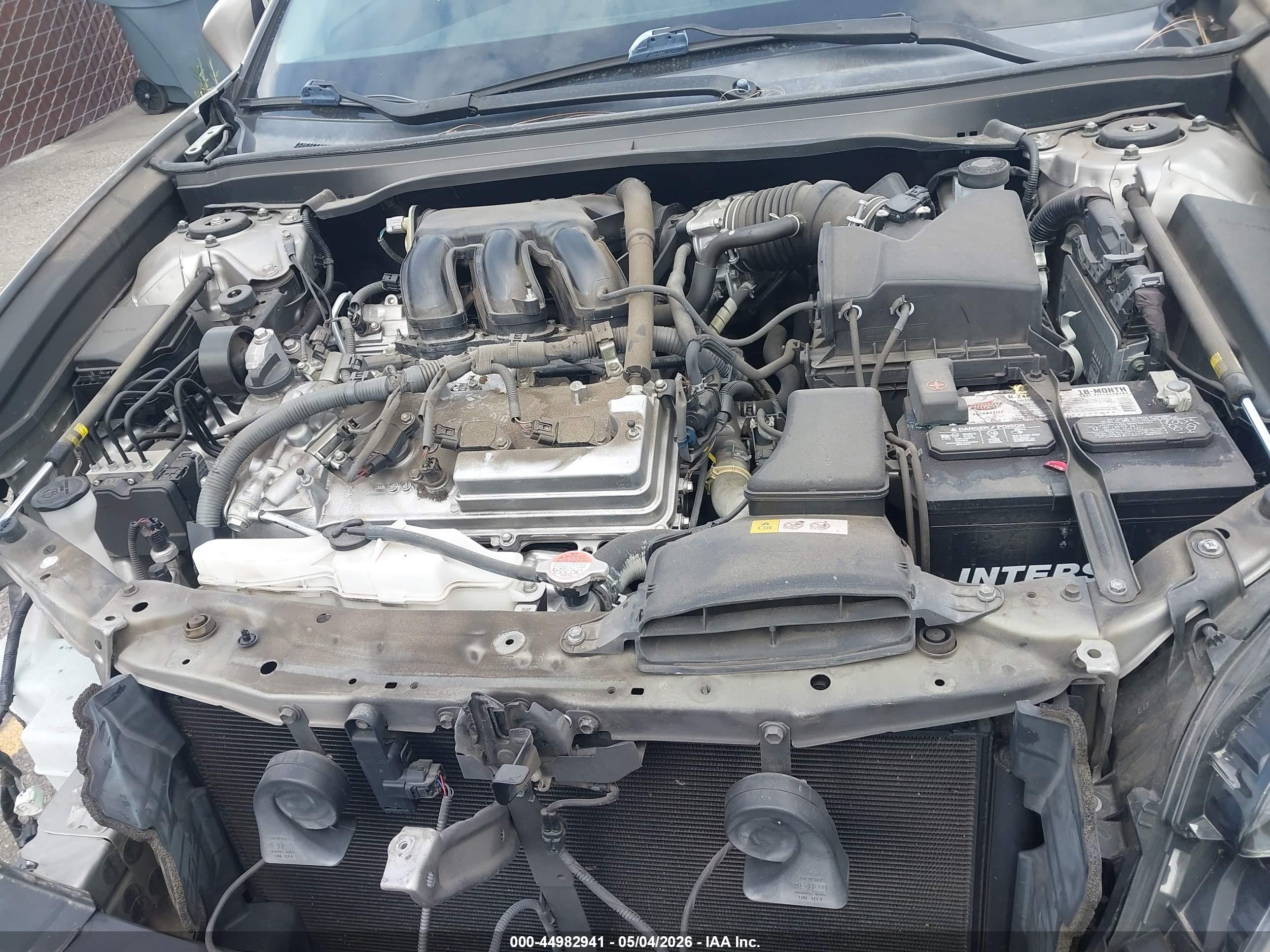 LEXUS ES image 10