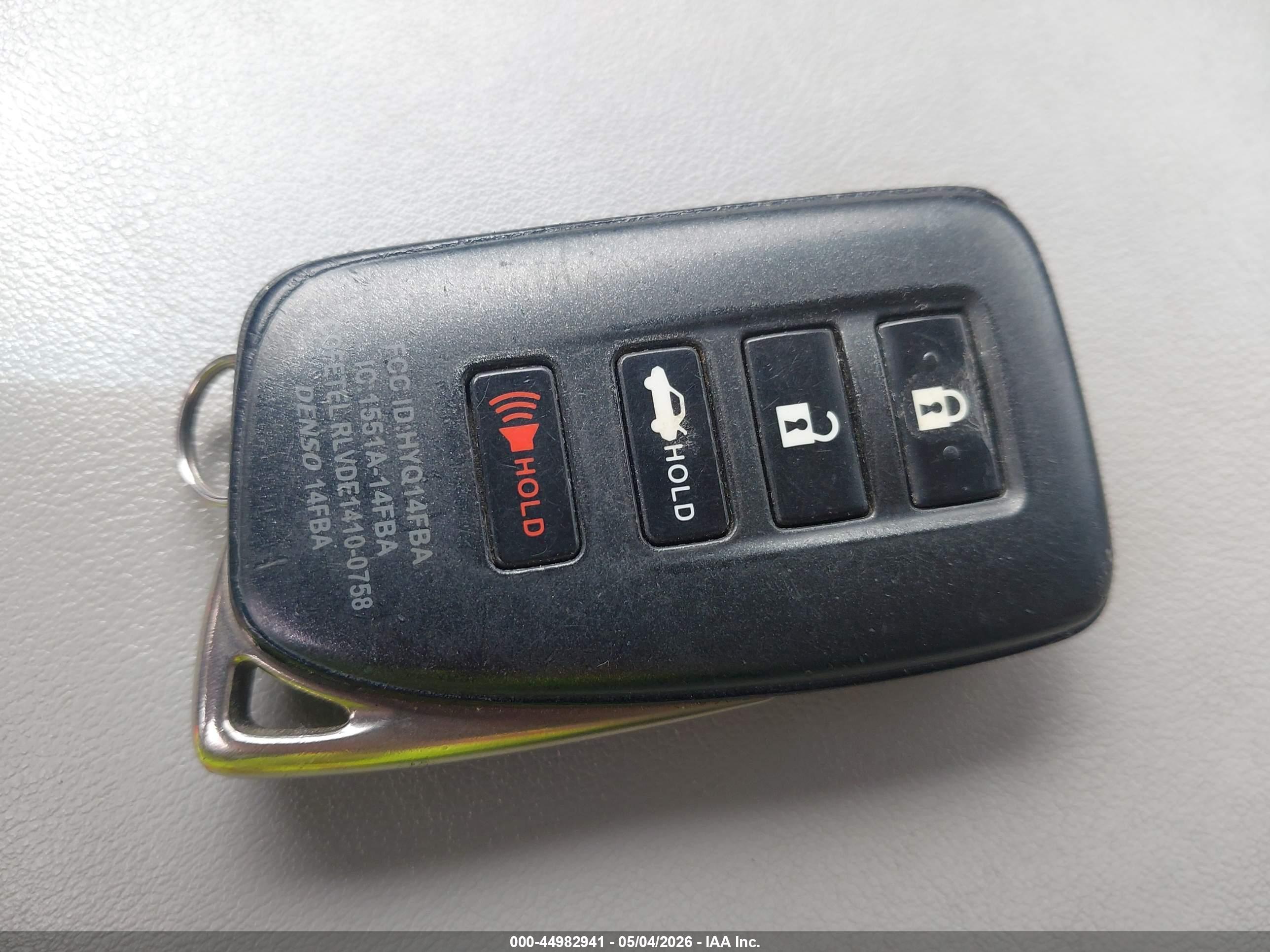 LEXUS ES image 11