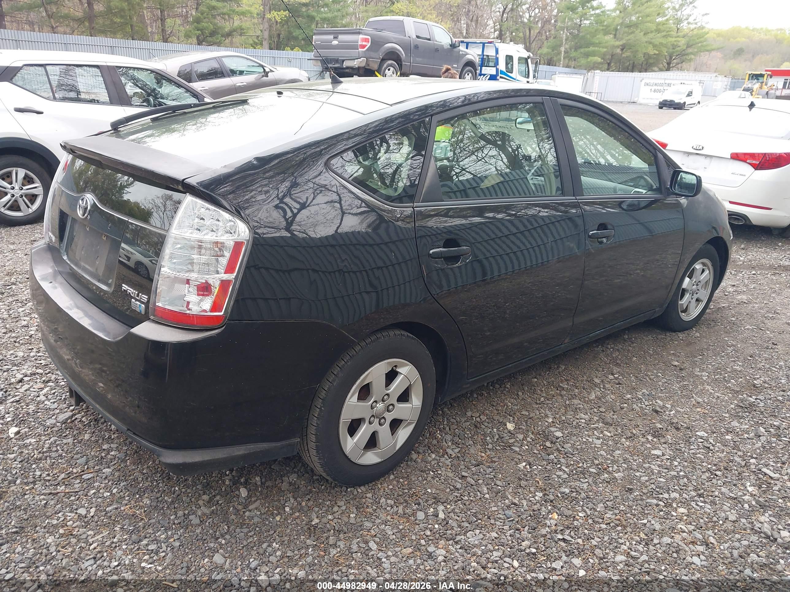TOYOTA PRIUS image 4
