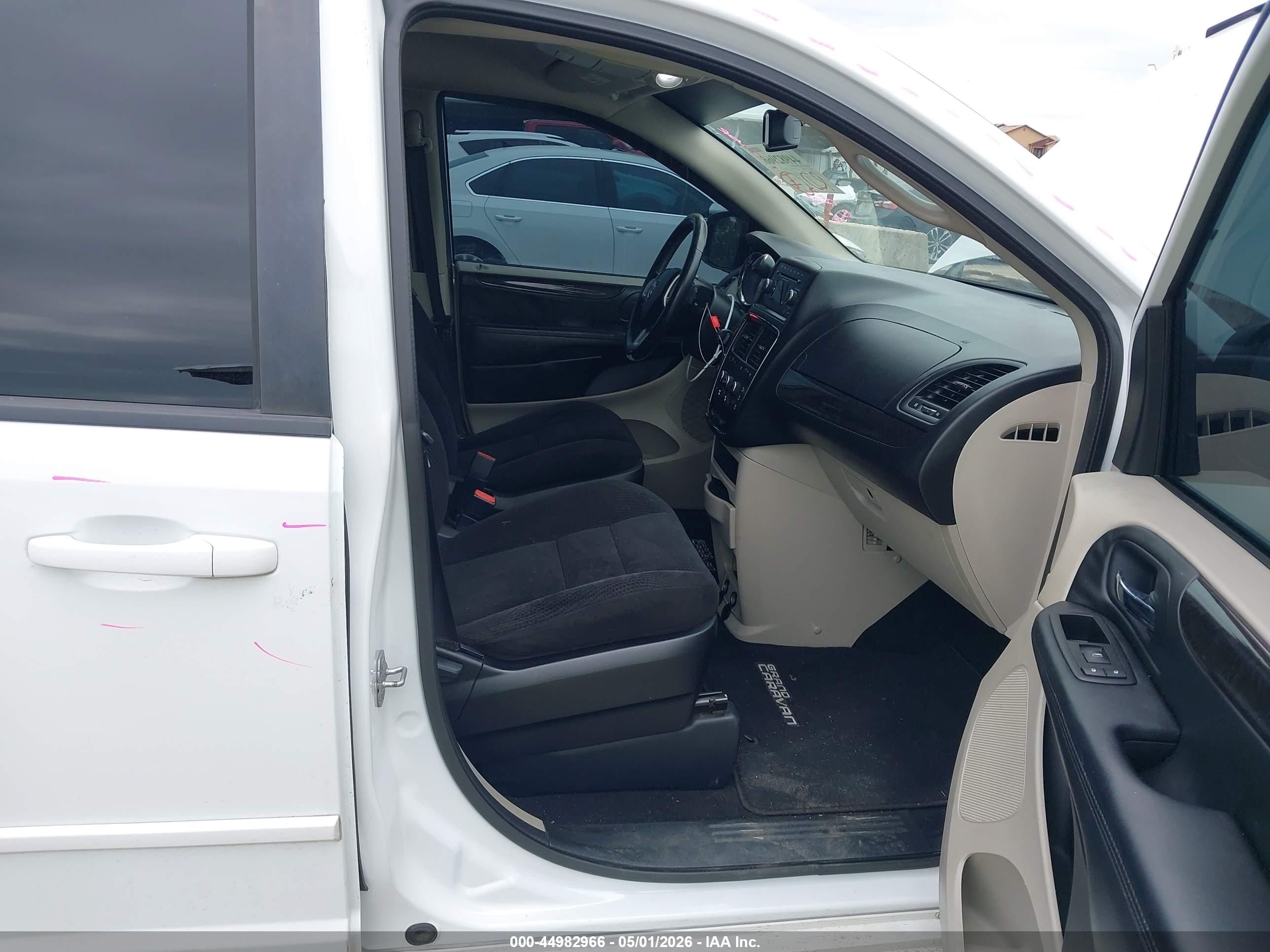 DODGE GRAND image 5