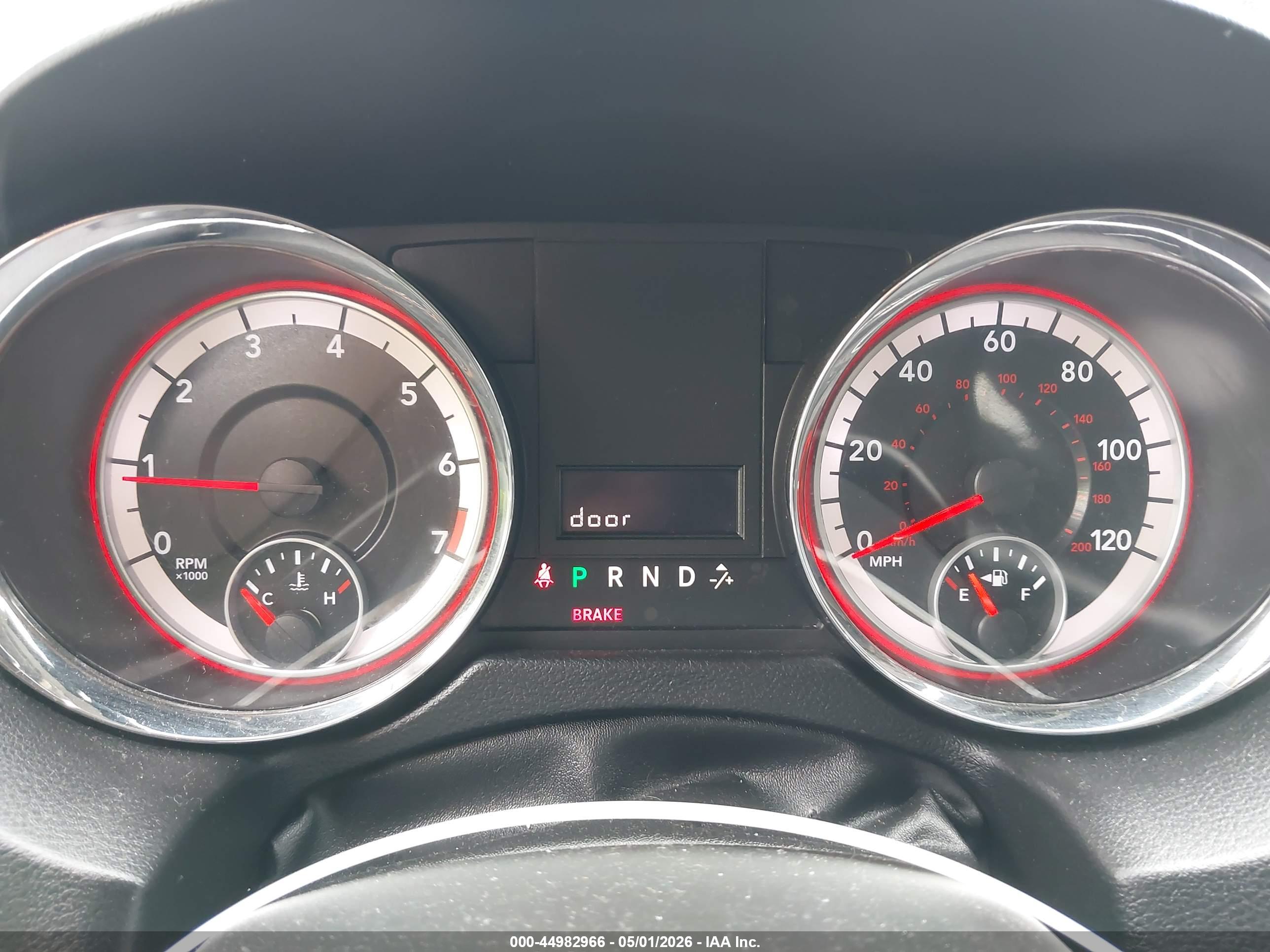 DODGE GRAND image 7