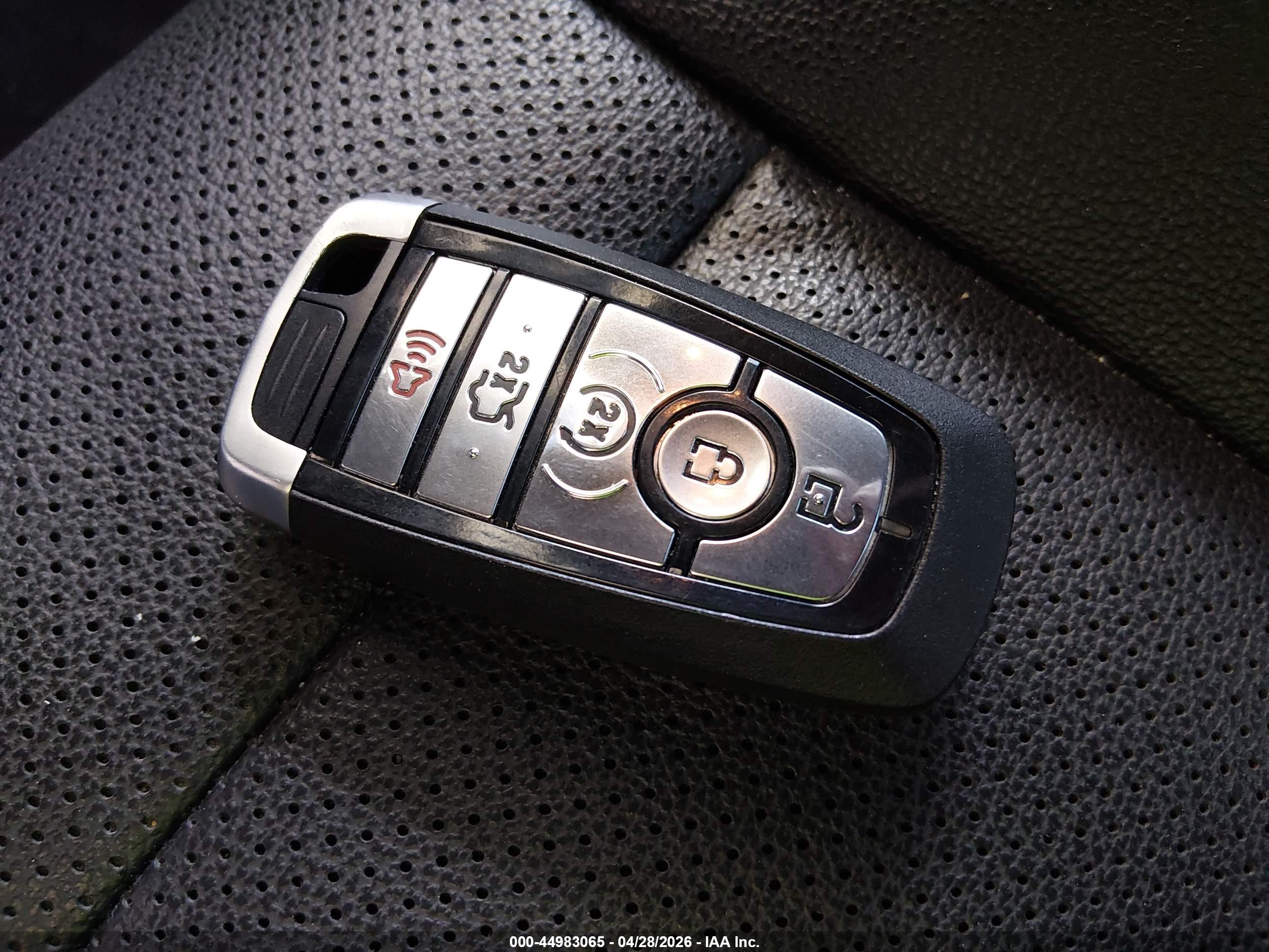 FORD MUSTANG image 11