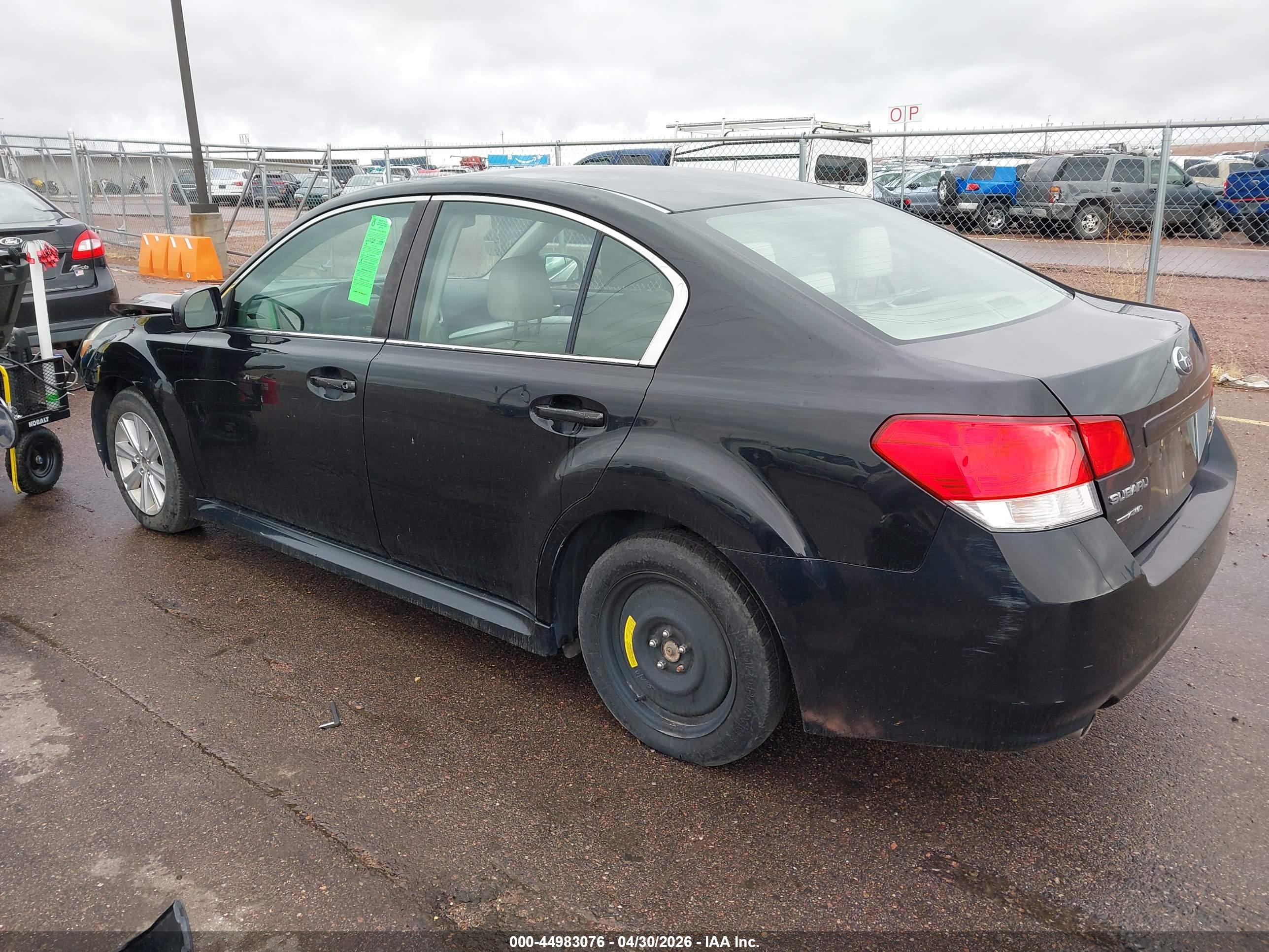 SUBARU LEGACY image 3