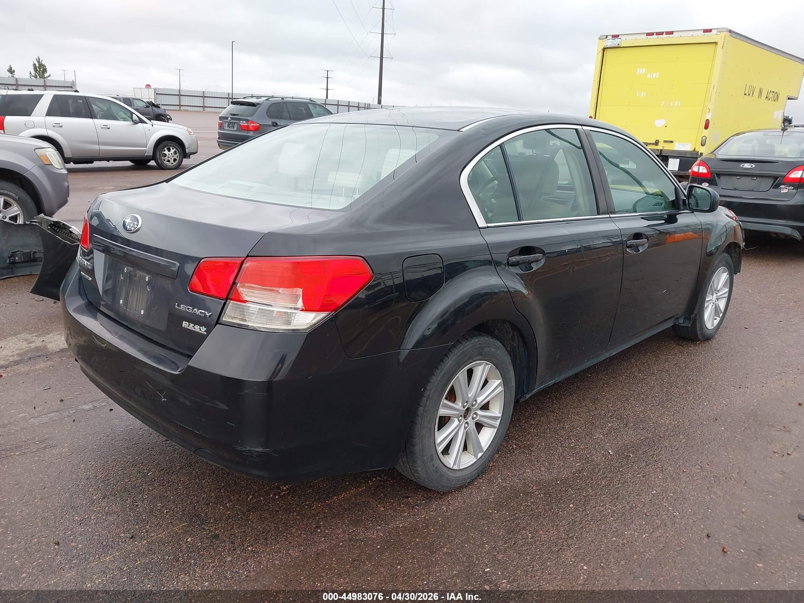 SUBARU LEGACY image 4