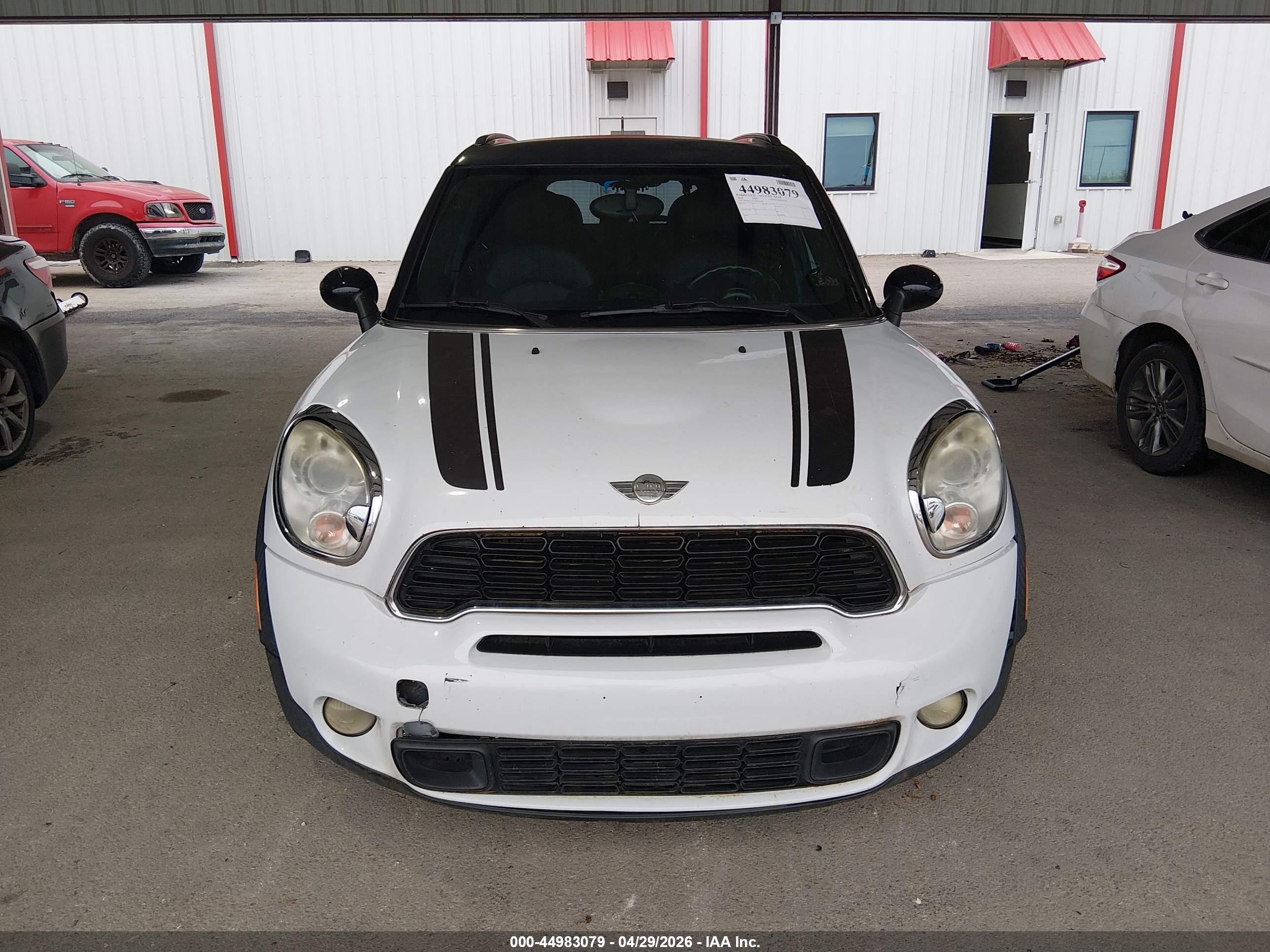 MINI COUNTRYMAN image 6
