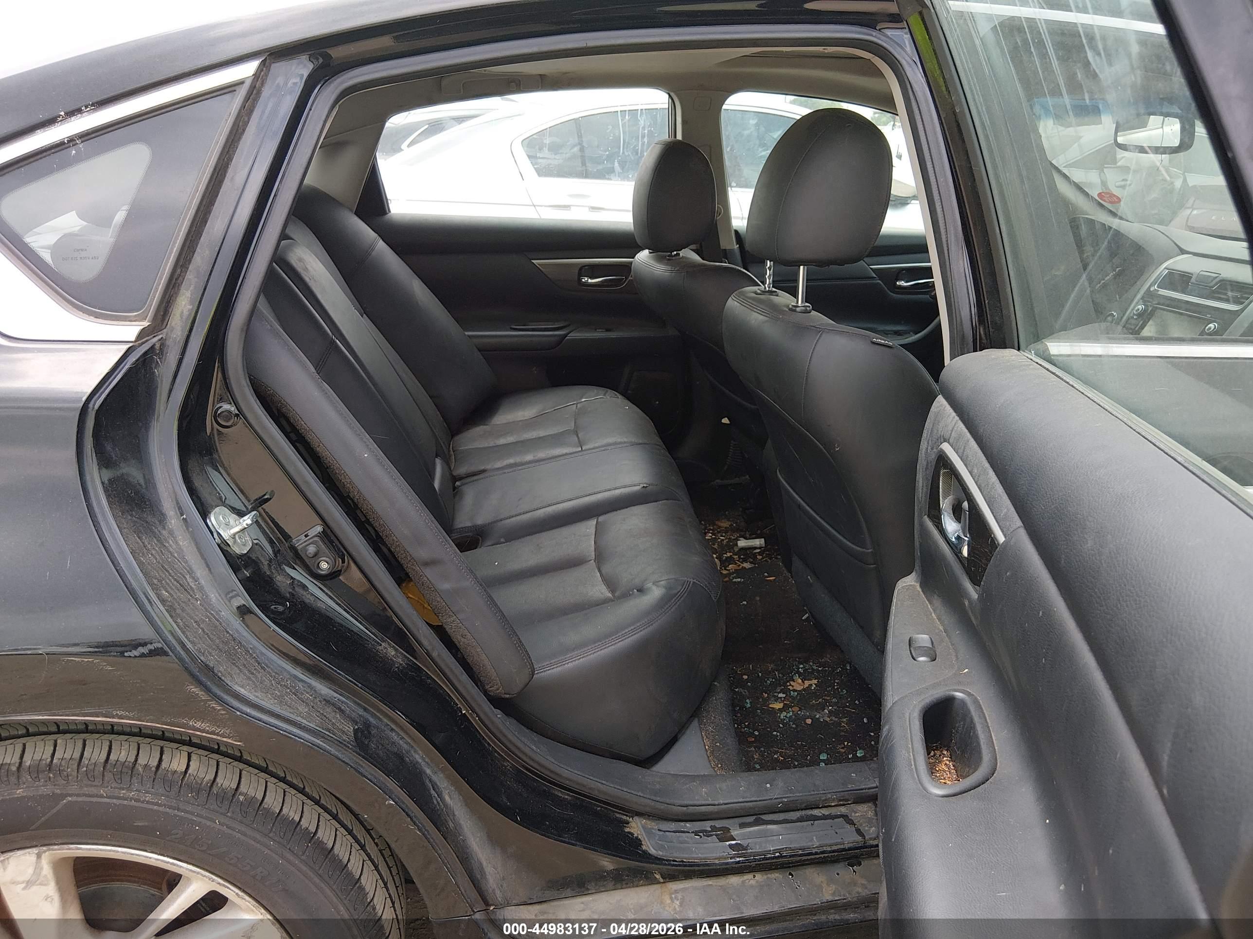 NISSAN ALTIMA image 8
