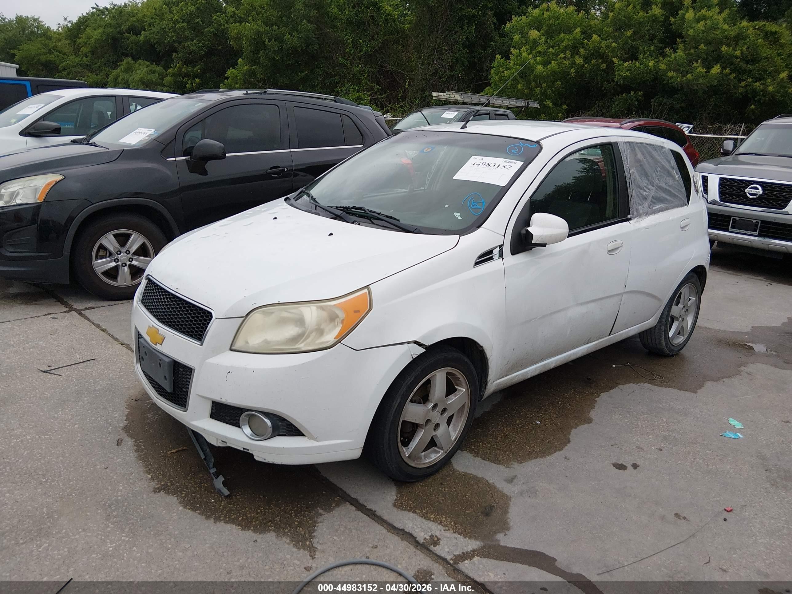 CHEVROLET AVEO image 2