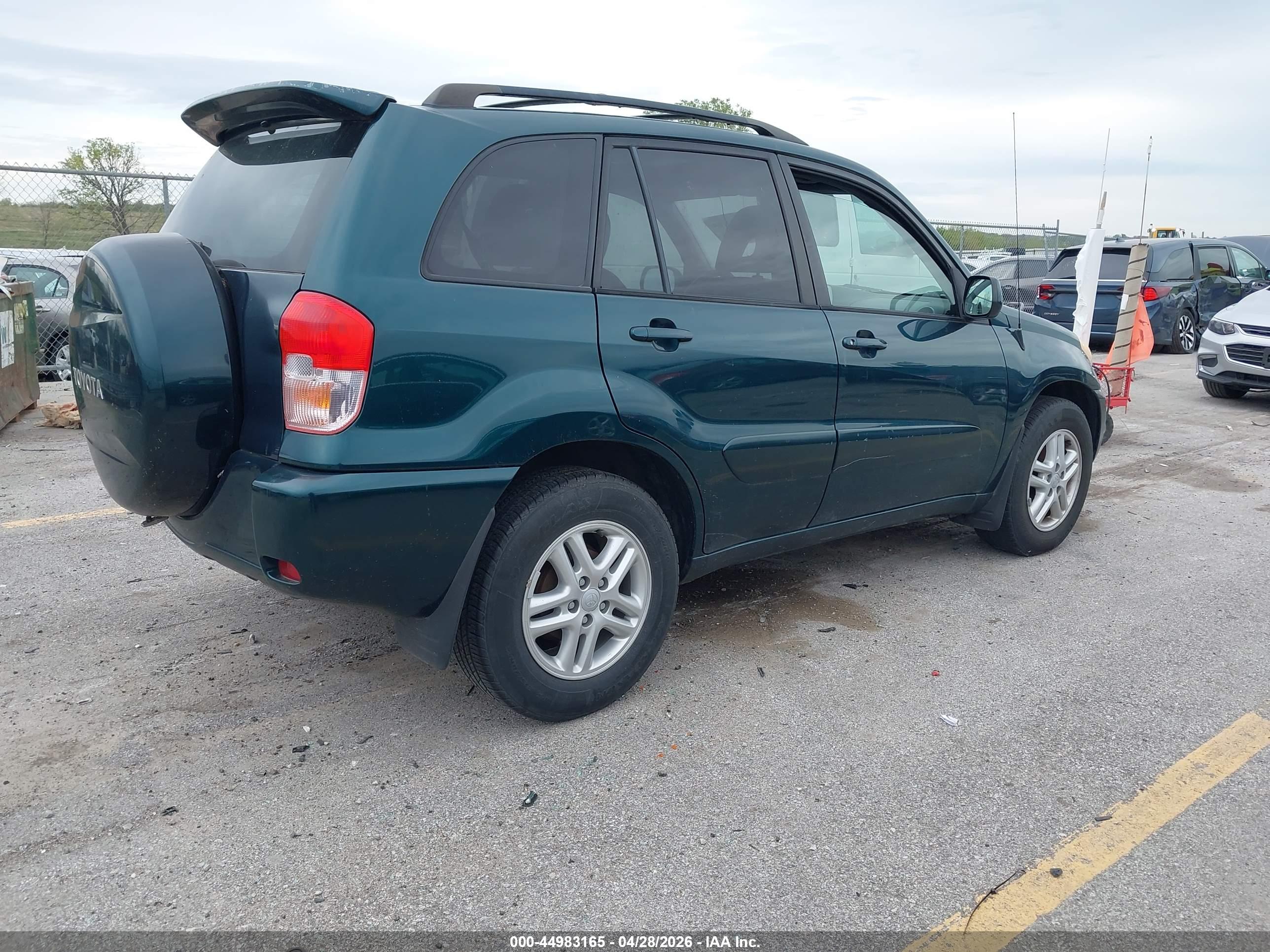 TOYOTA RAV4 image 4