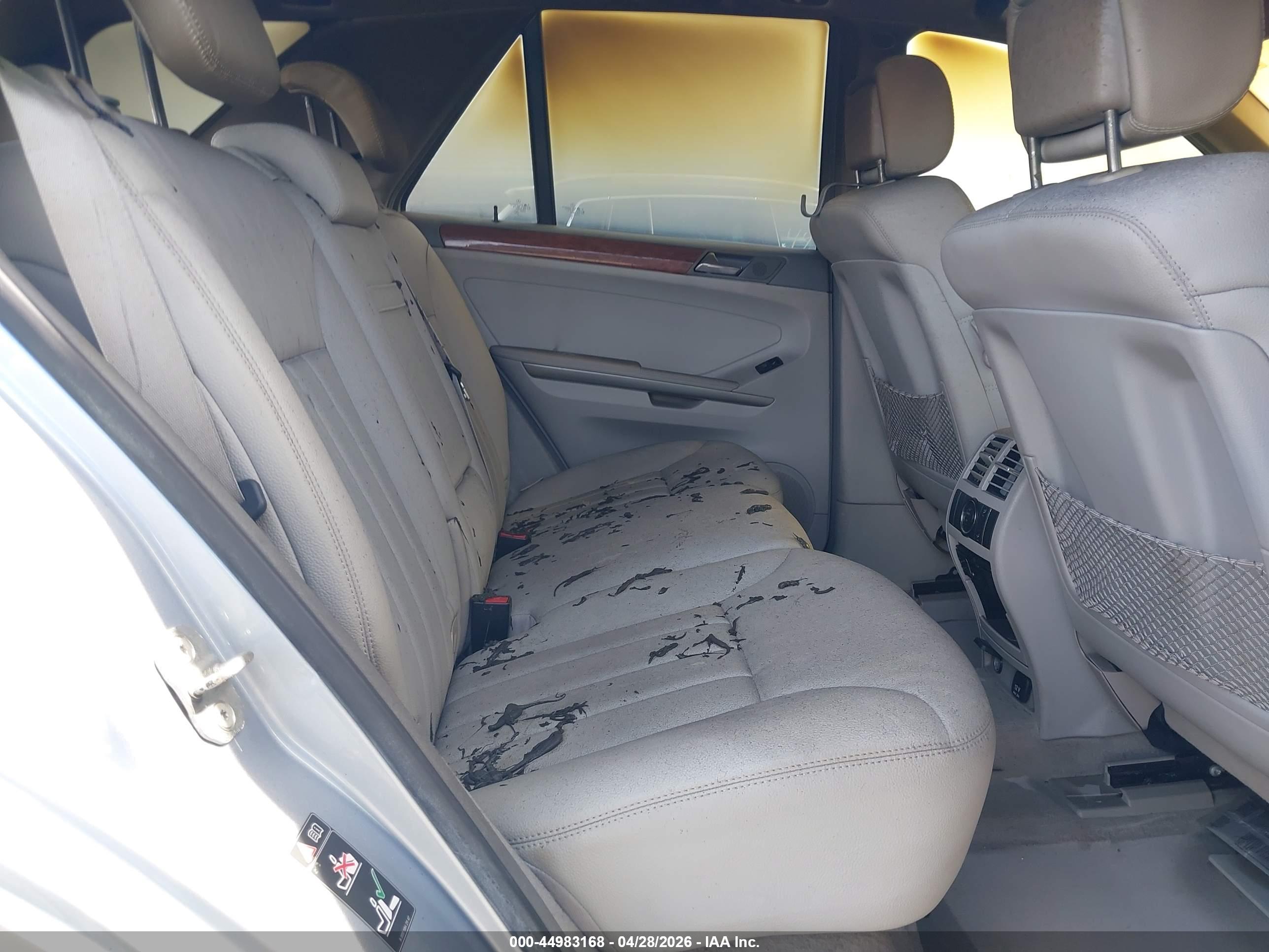 MERCEDES-BENZ ML image 8