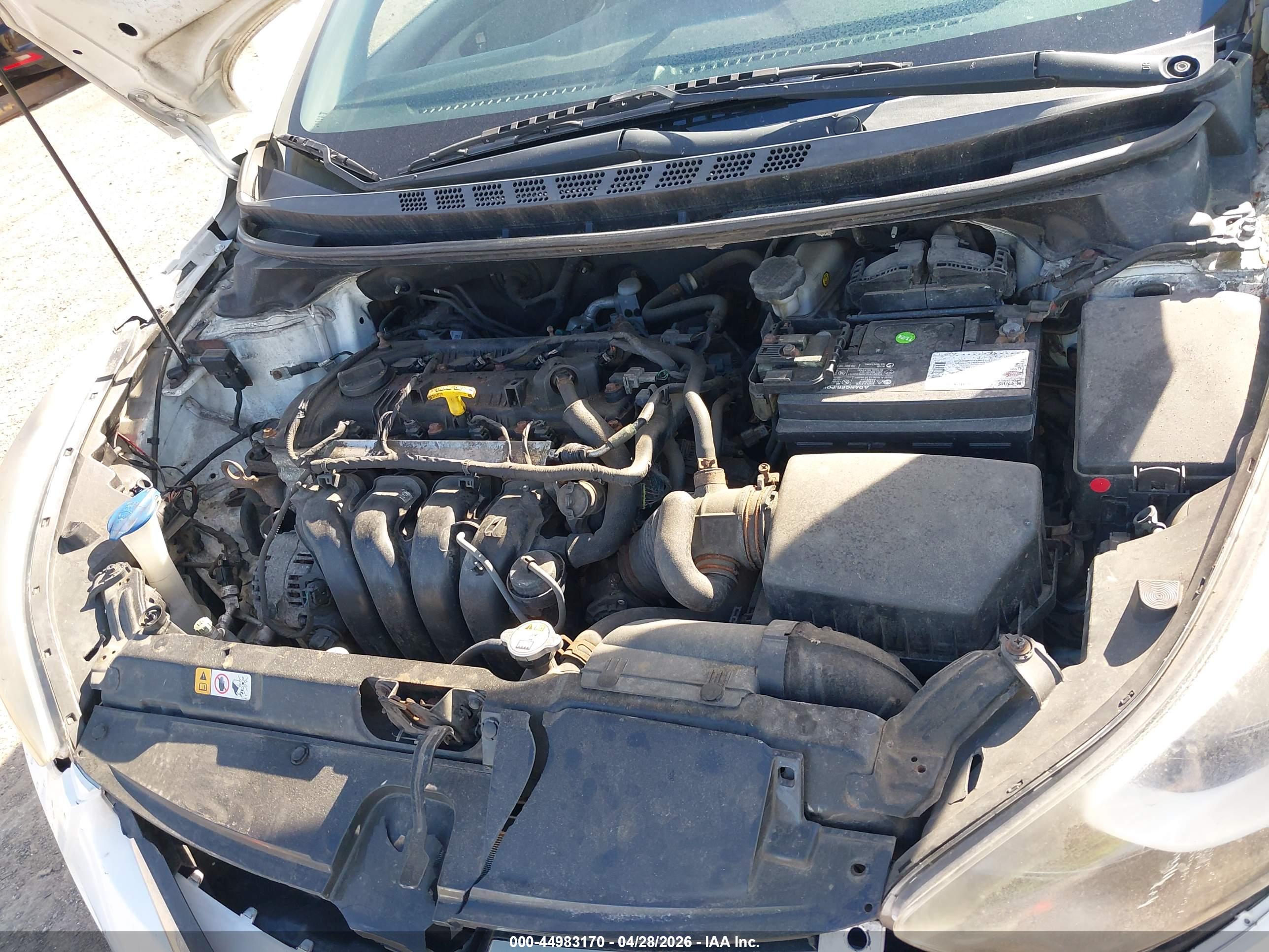 HYUNDAI ELANTRA image 10