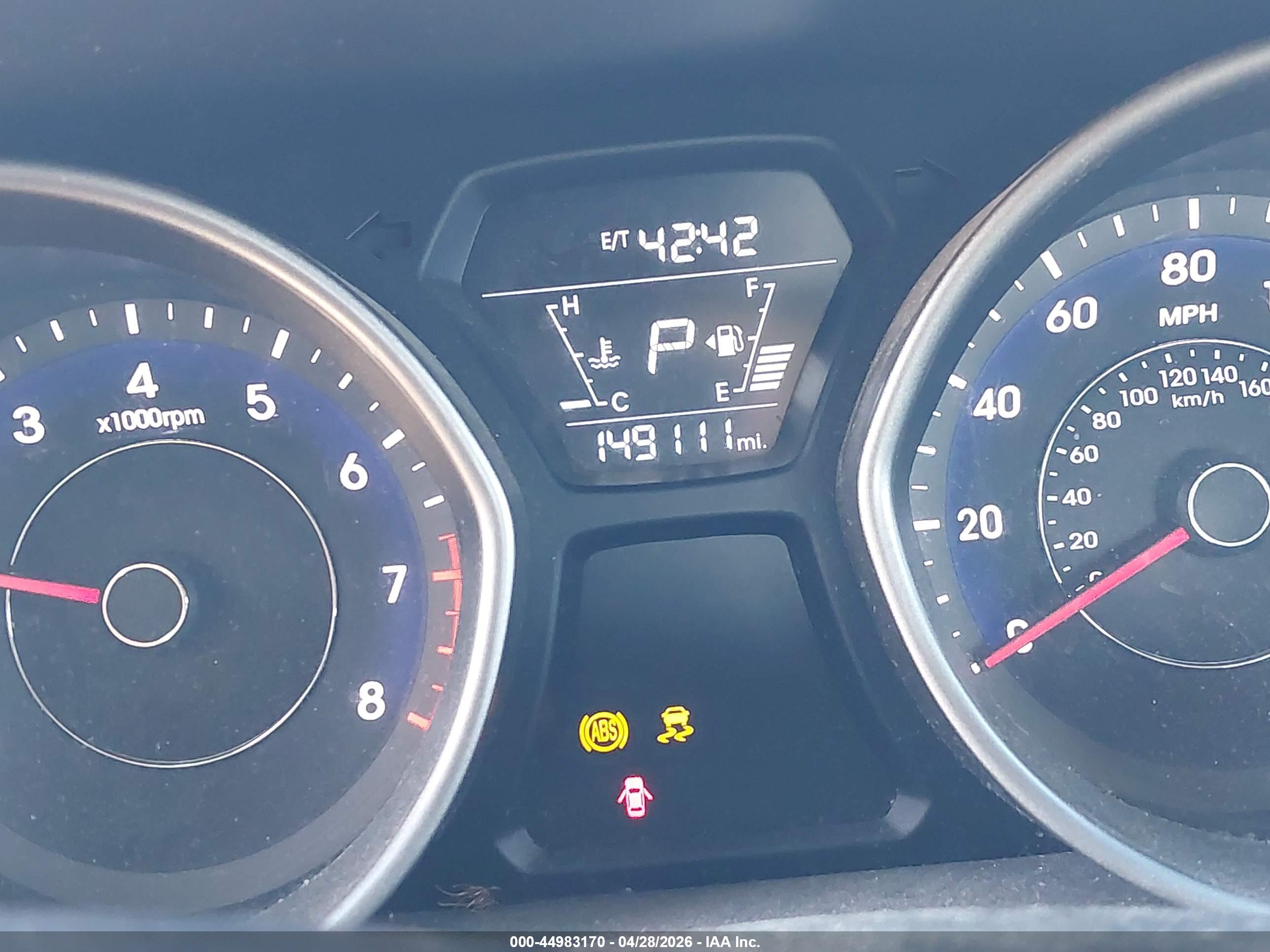 HYUNDAI ELANTRA image 7
