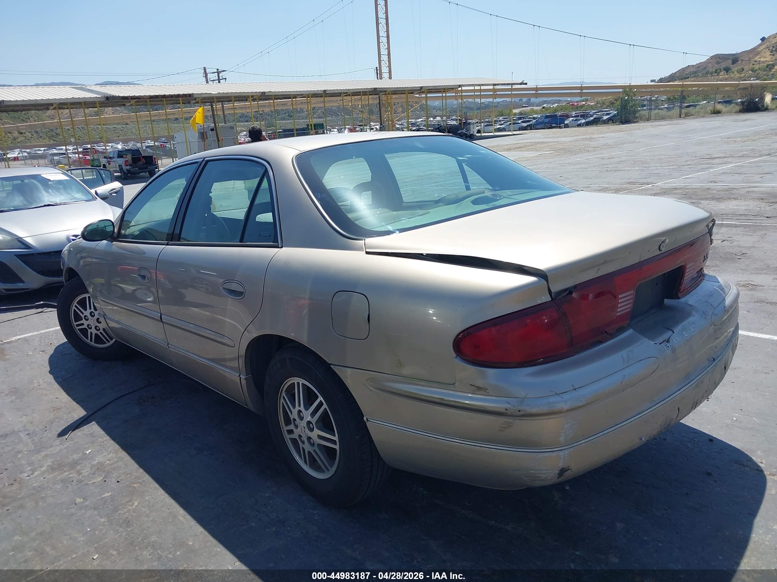 BUICK REGAL image 3