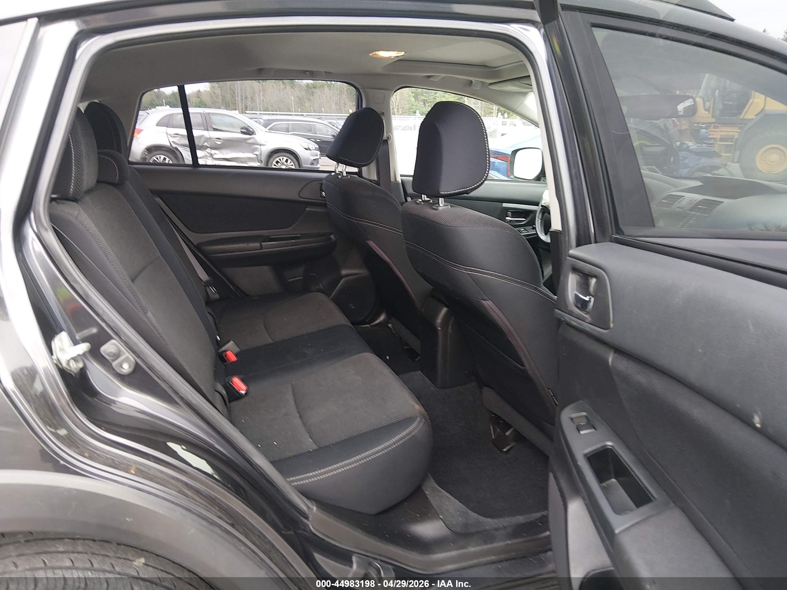 SUBARU XV image 8