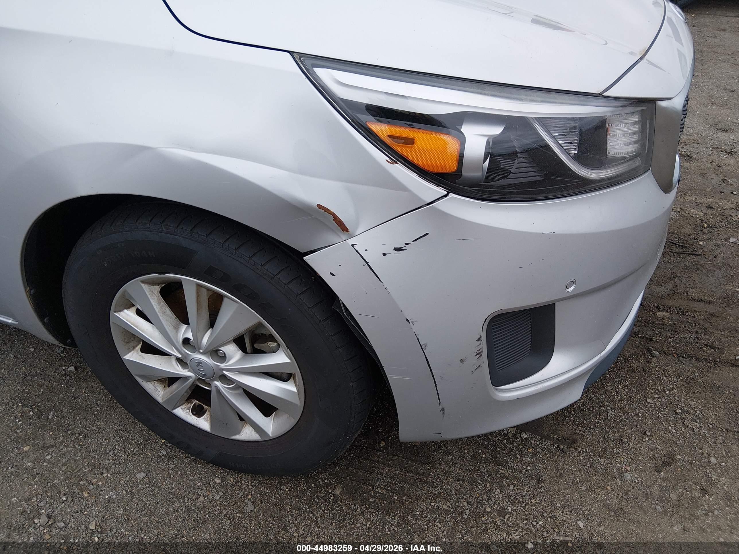 KIA SEDONA image 6