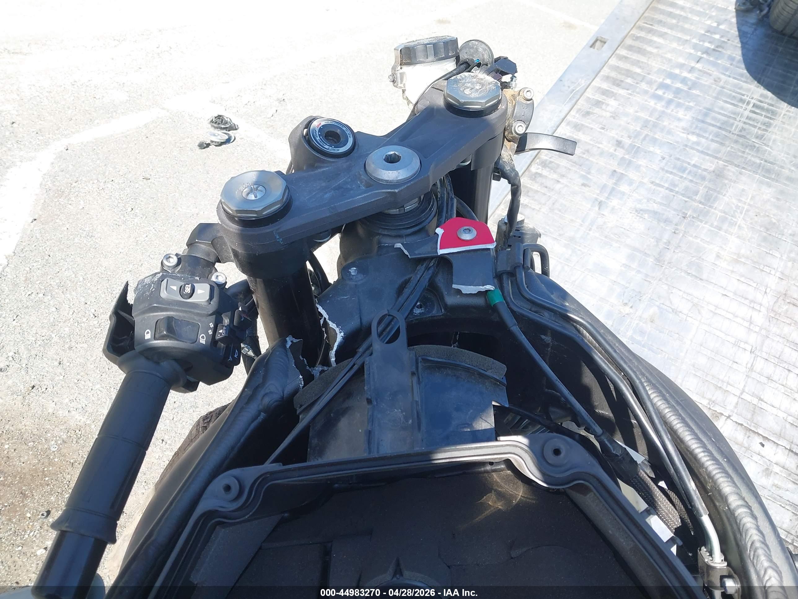 KAWASAKI ZX636 image 7