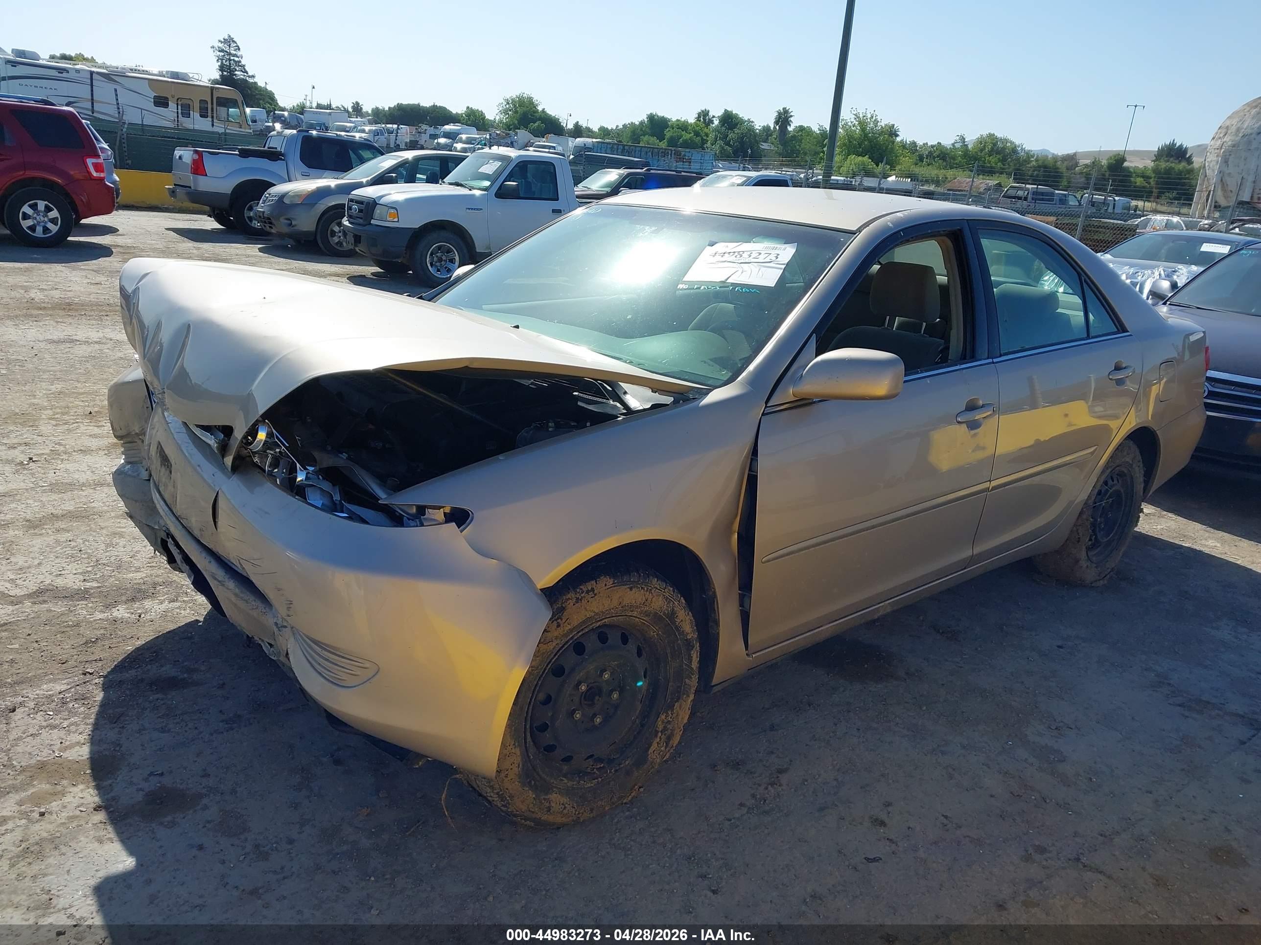 TOYOTA CAMRY image 2