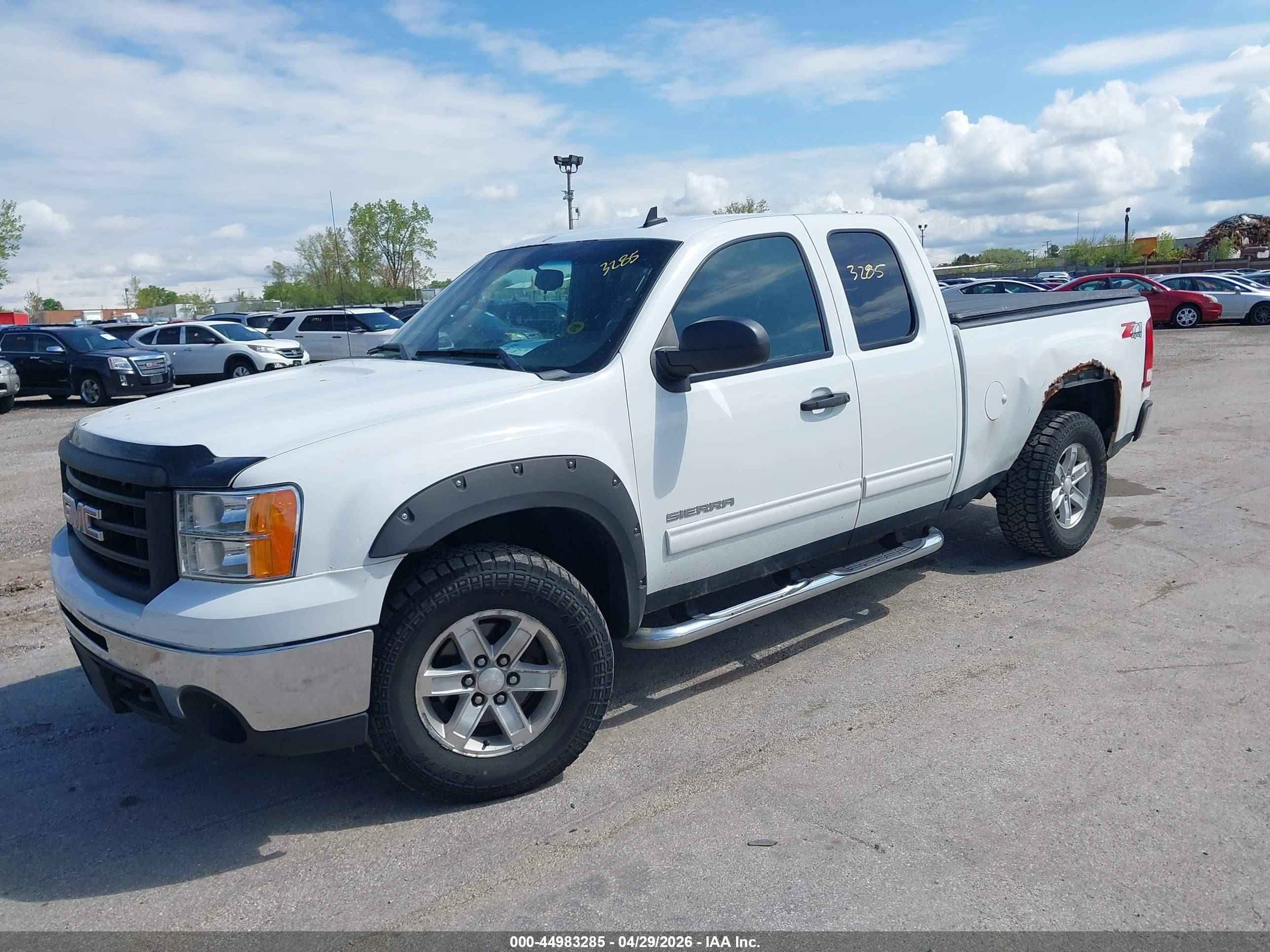 GMC SIERRA image 2