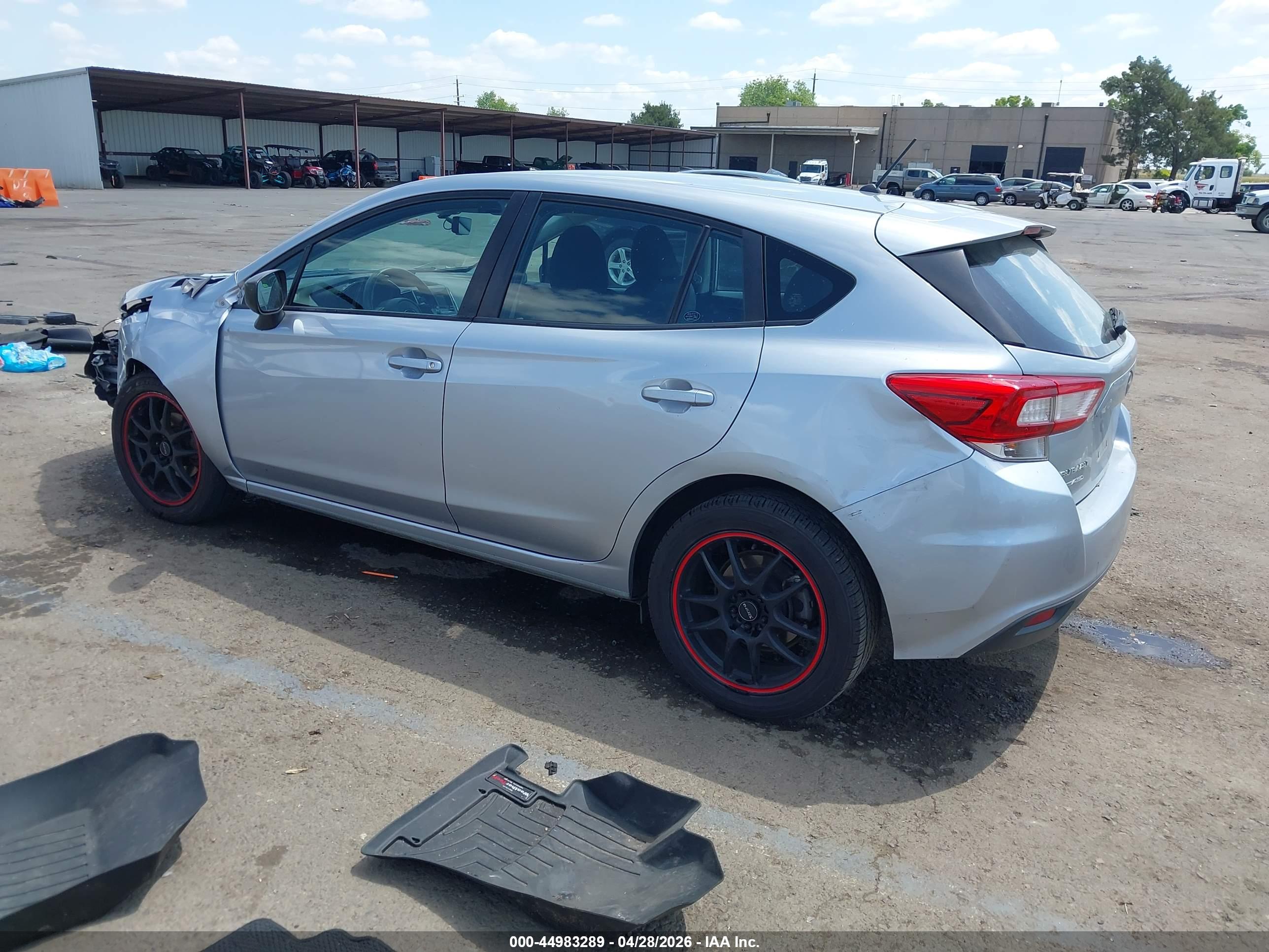 SUBARU IMPREZA image 3