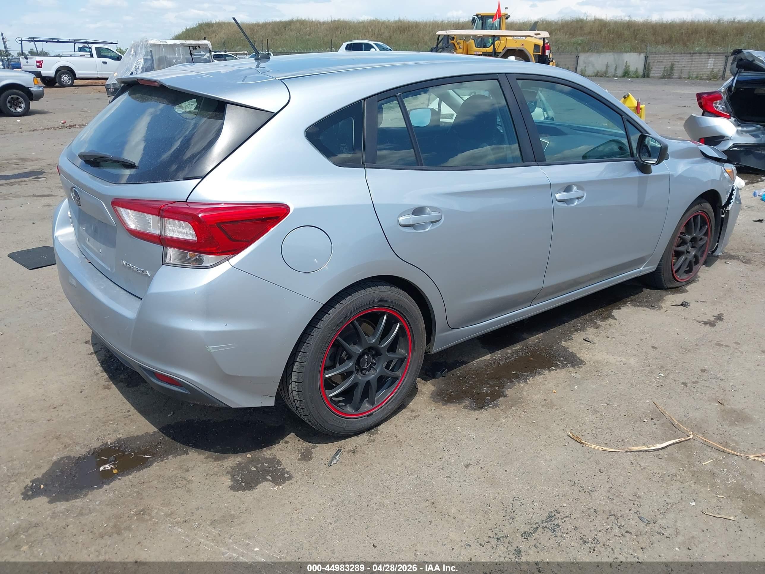 SUBARU IMPREZA image 4