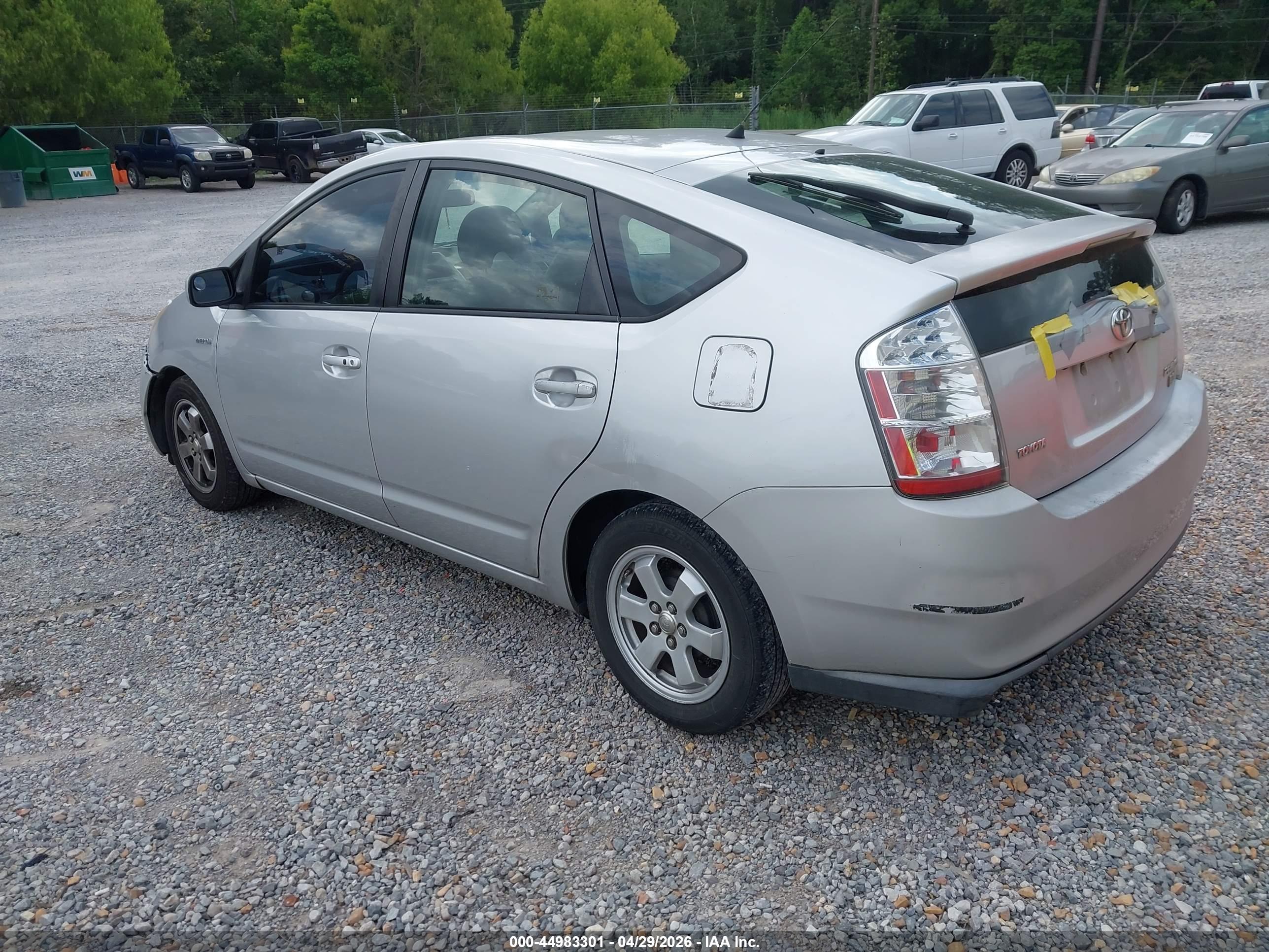 TOYOTA PRIUS image 3