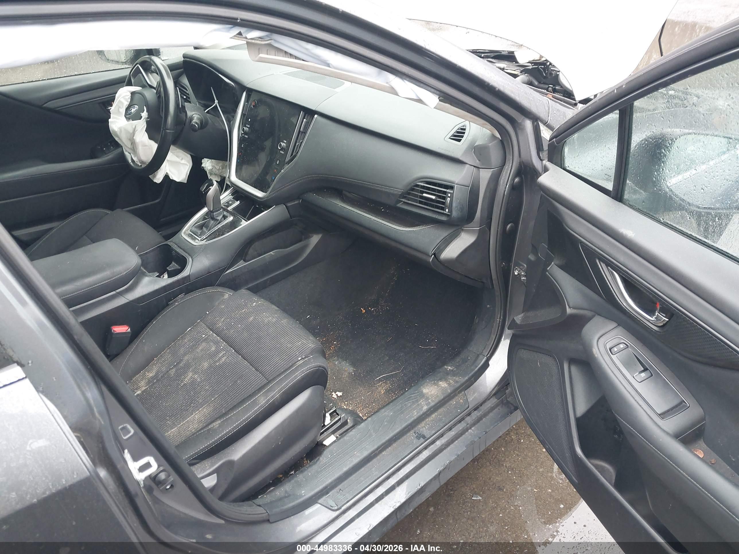 SUBARU LEGACY image 5