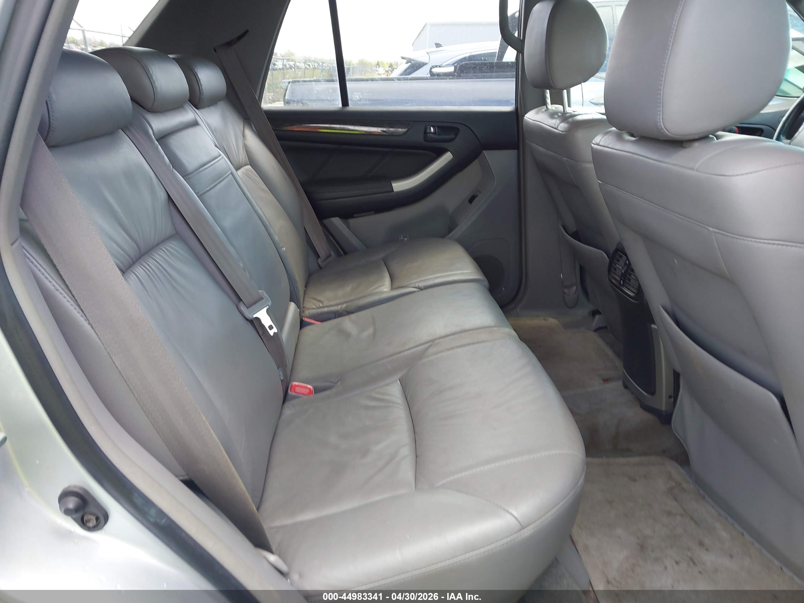 TOYOTA 4RUNNER image 8