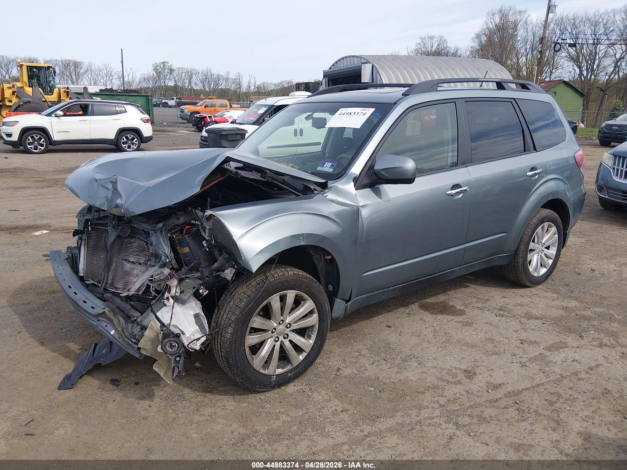 SUBARU FORESTER image 2