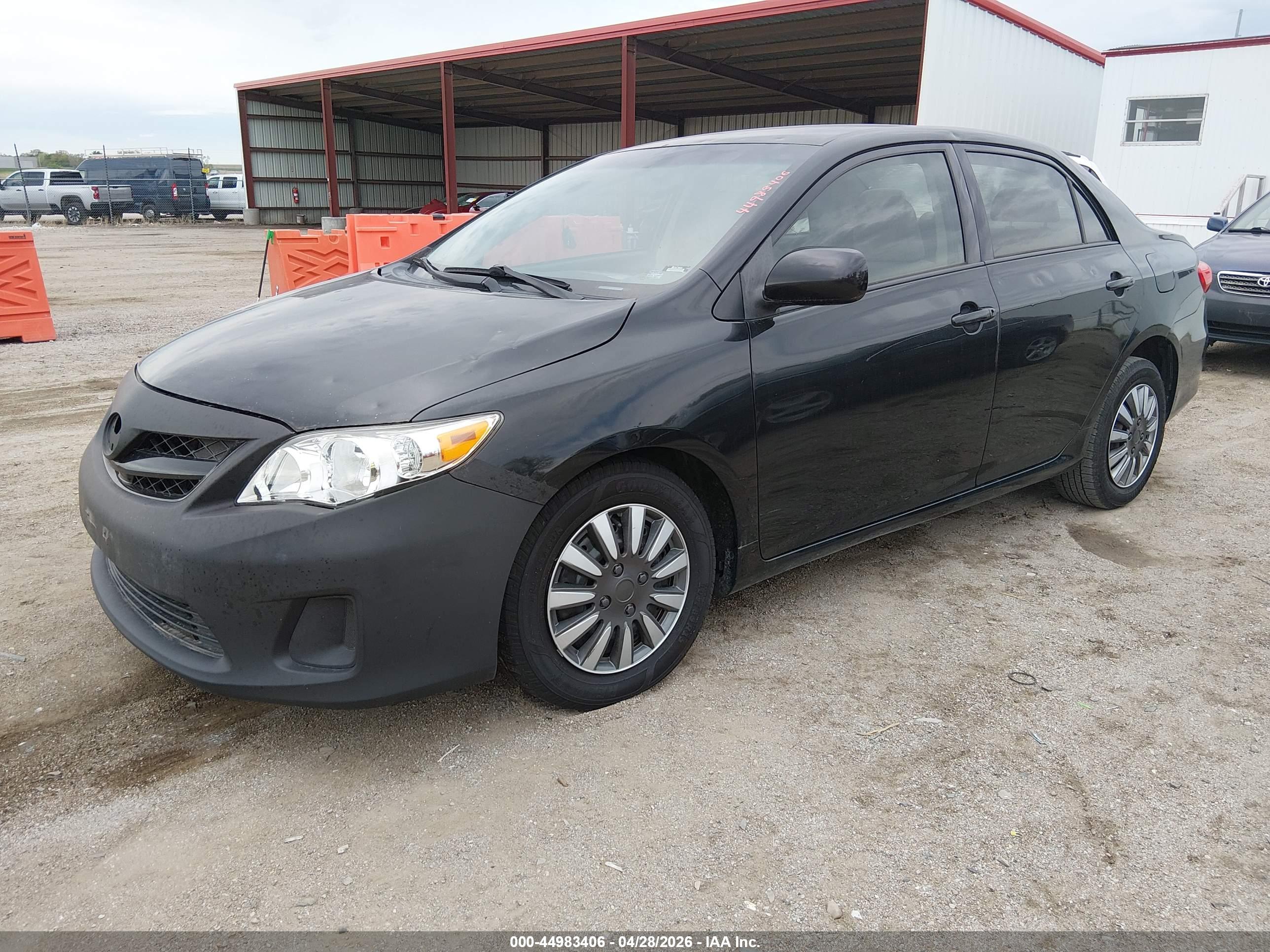 TOYOTA COROLLA image 2