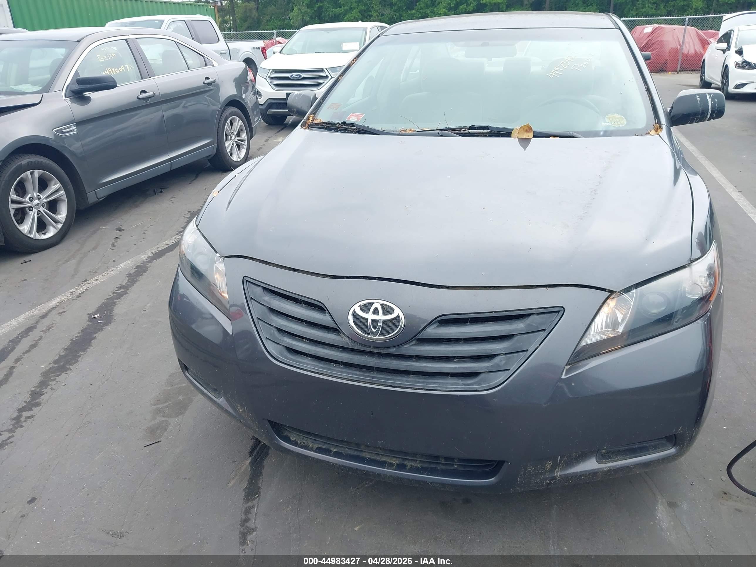 TOYOTA CAMRY image 6