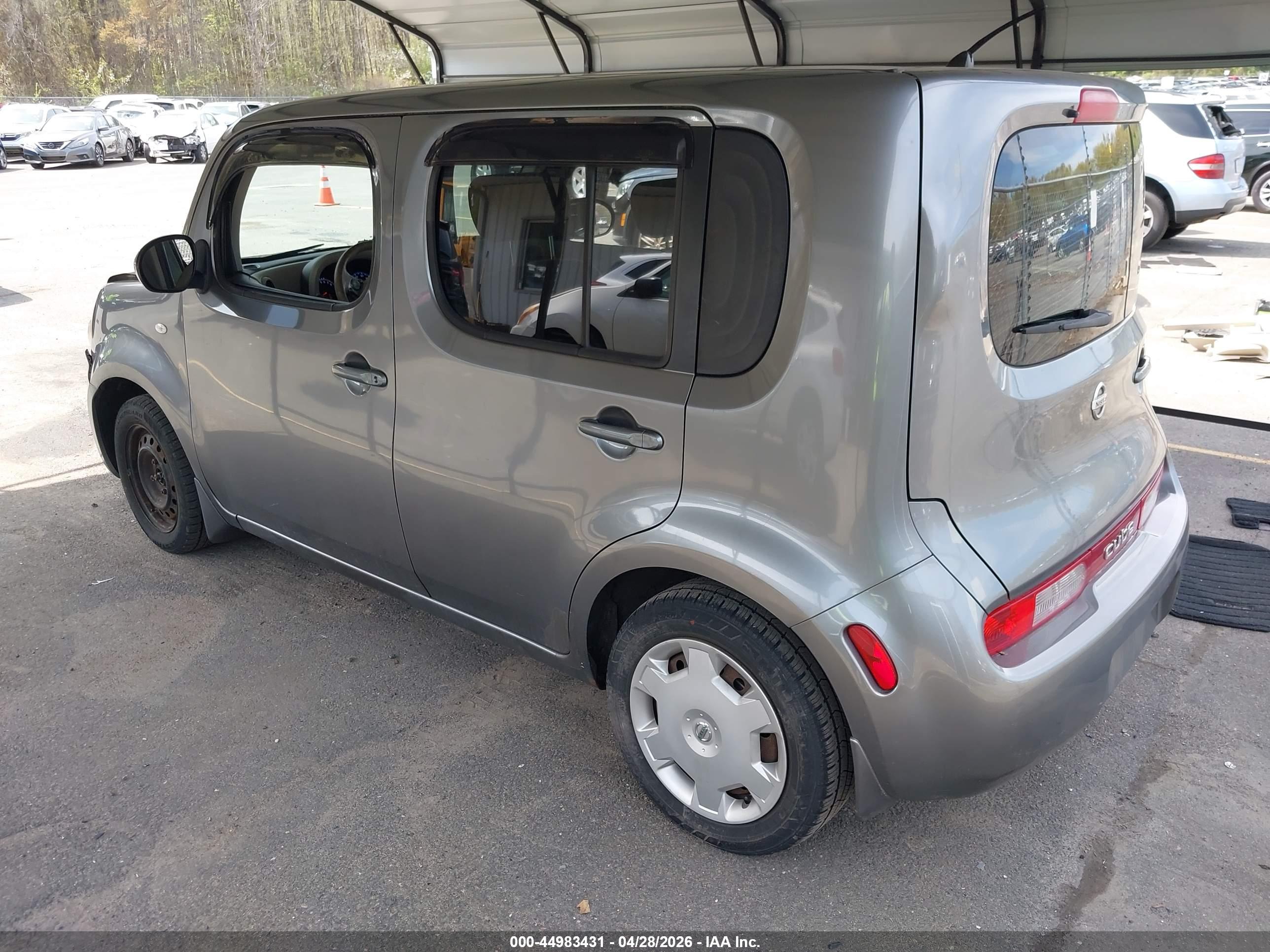 NISSAN CUBE image 3
