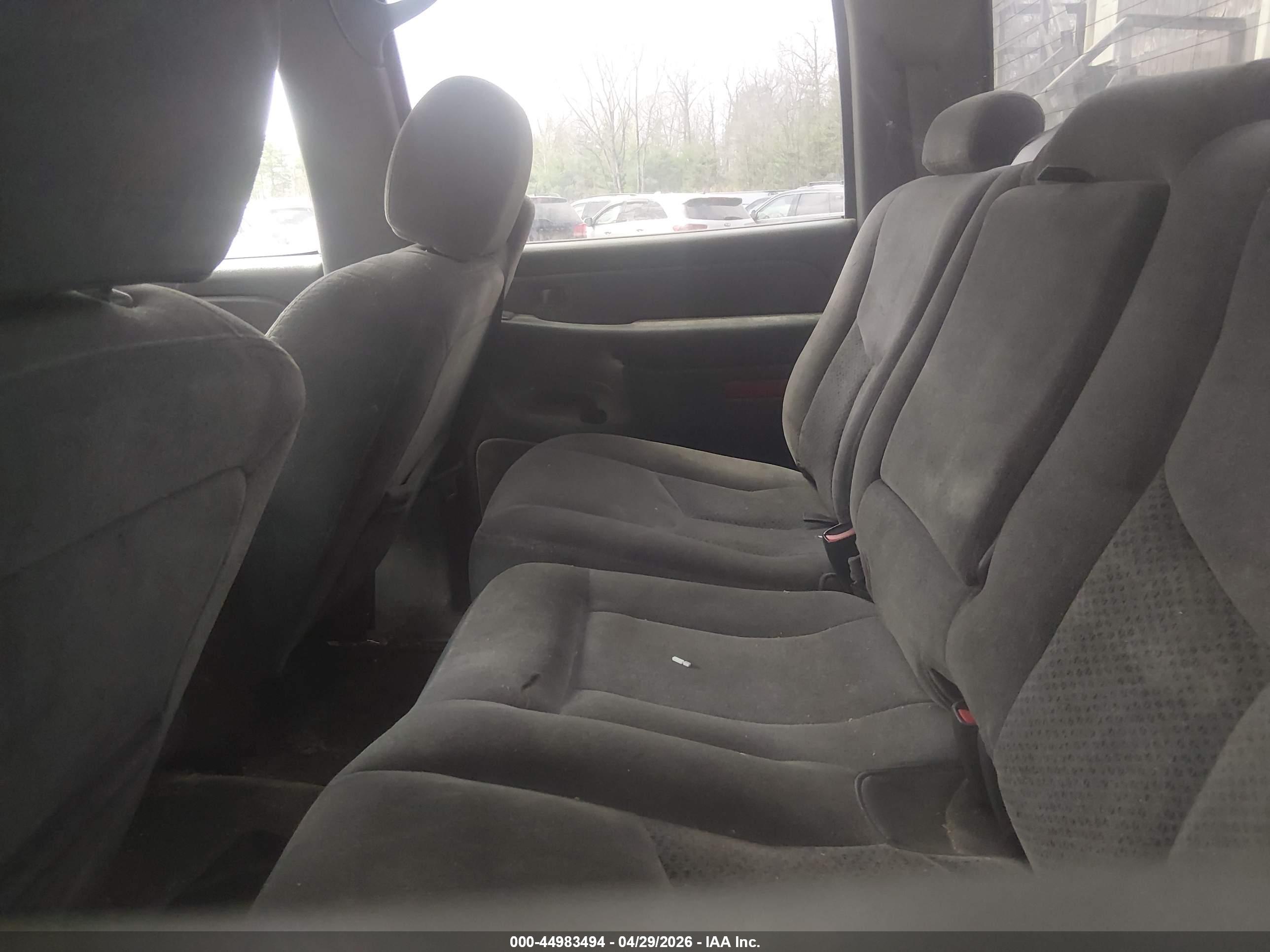 CHEVROLET SILVERADO image 8