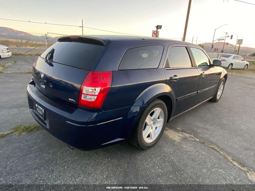 DODGE MAGNUM image 4