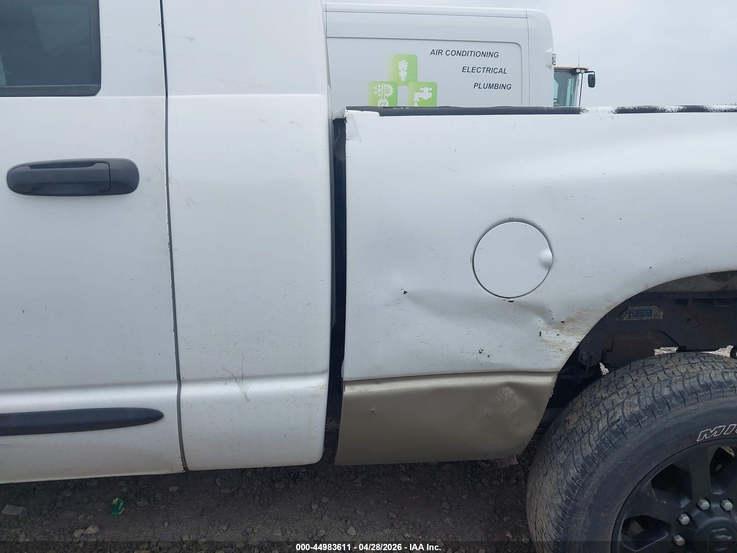 DODGE RAM image 6