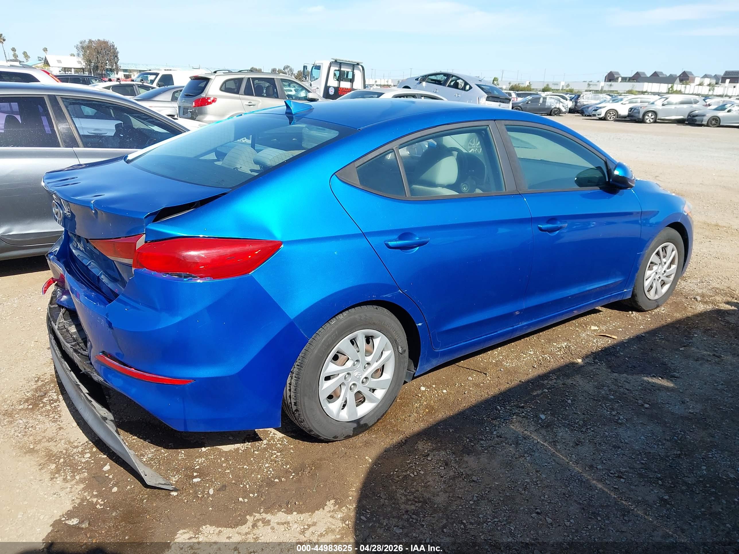 HYUNDAI ELANTRA image 4