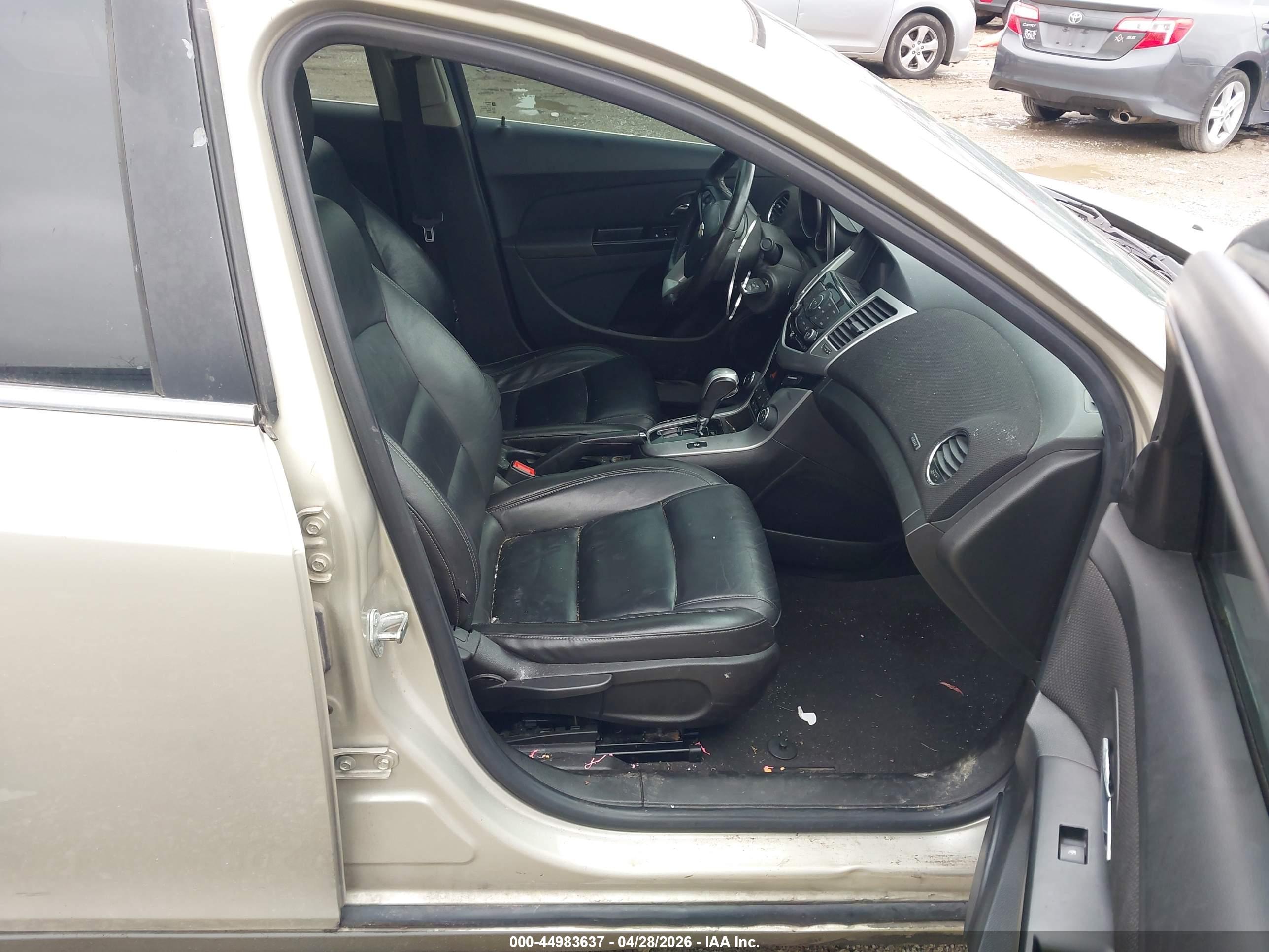 CHEVROLET CRUZE image 5