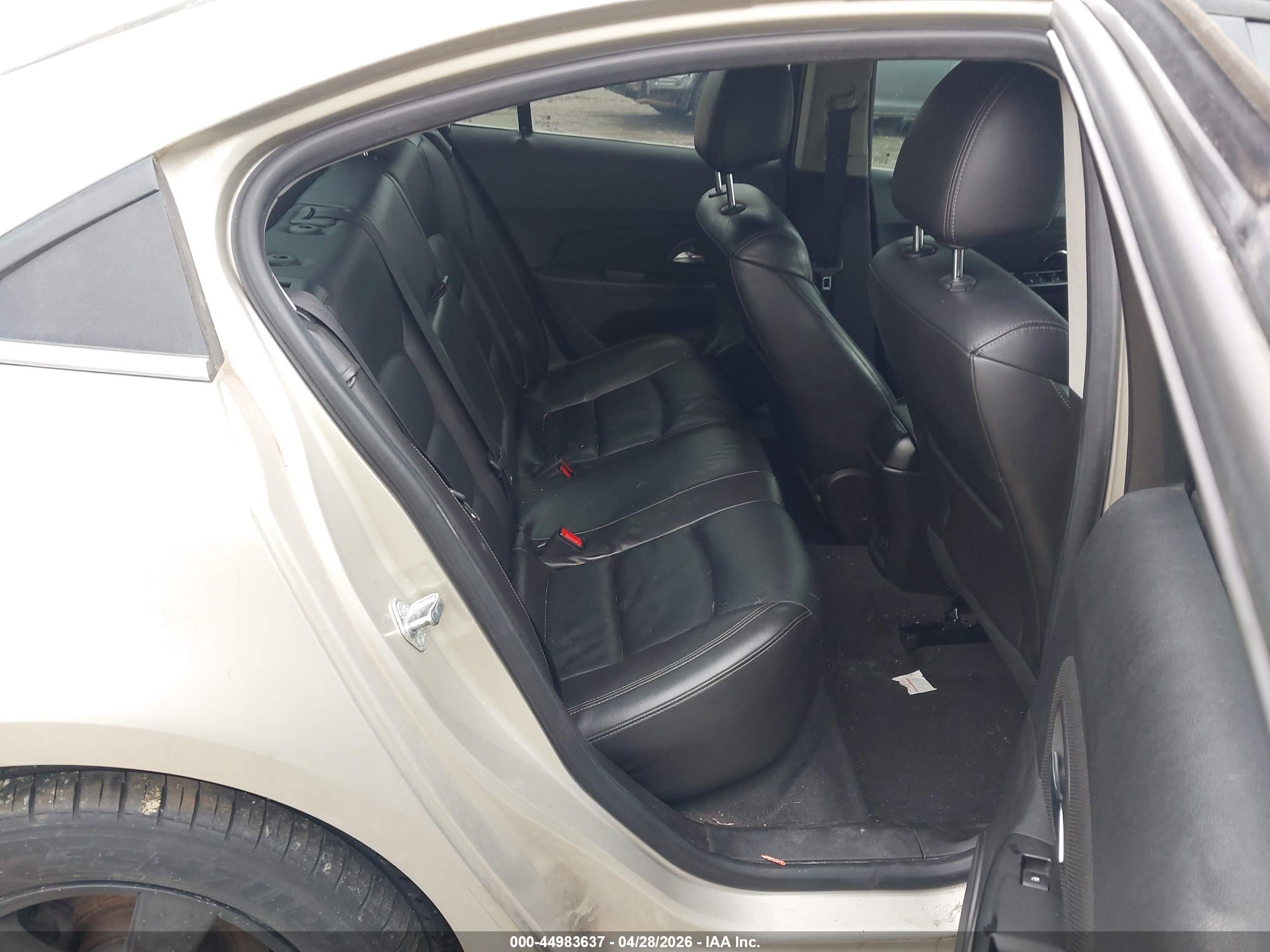CHEVROLET CRUZE image 8