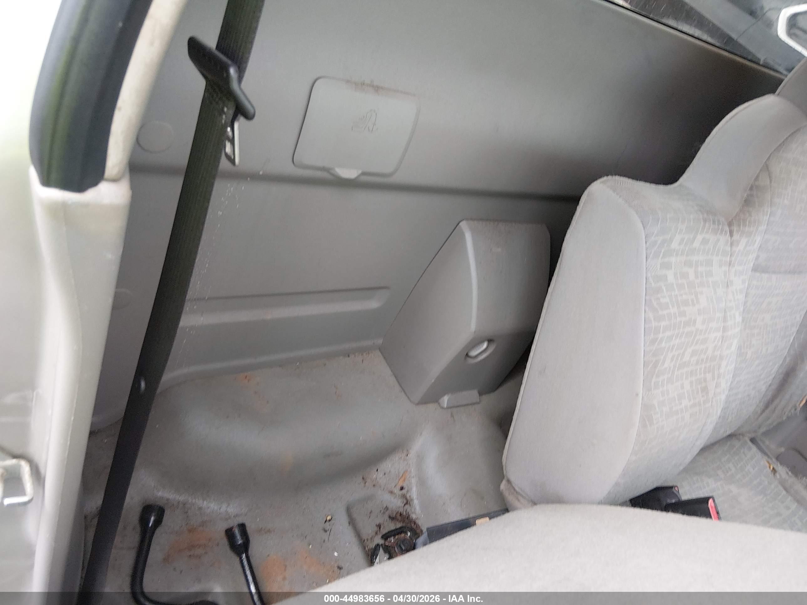 GMC CANYON image 8