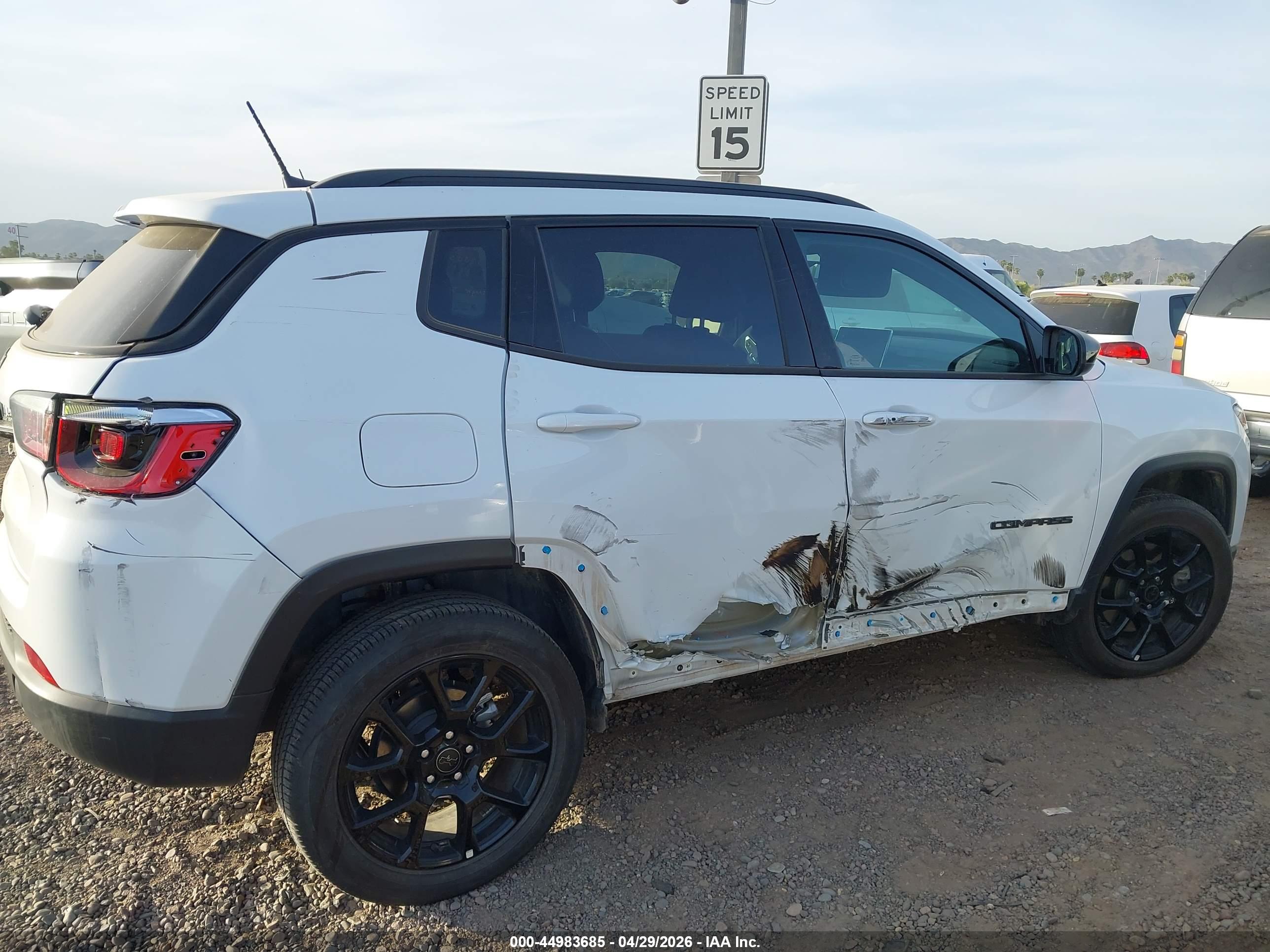 JEEP COMPASS image 6