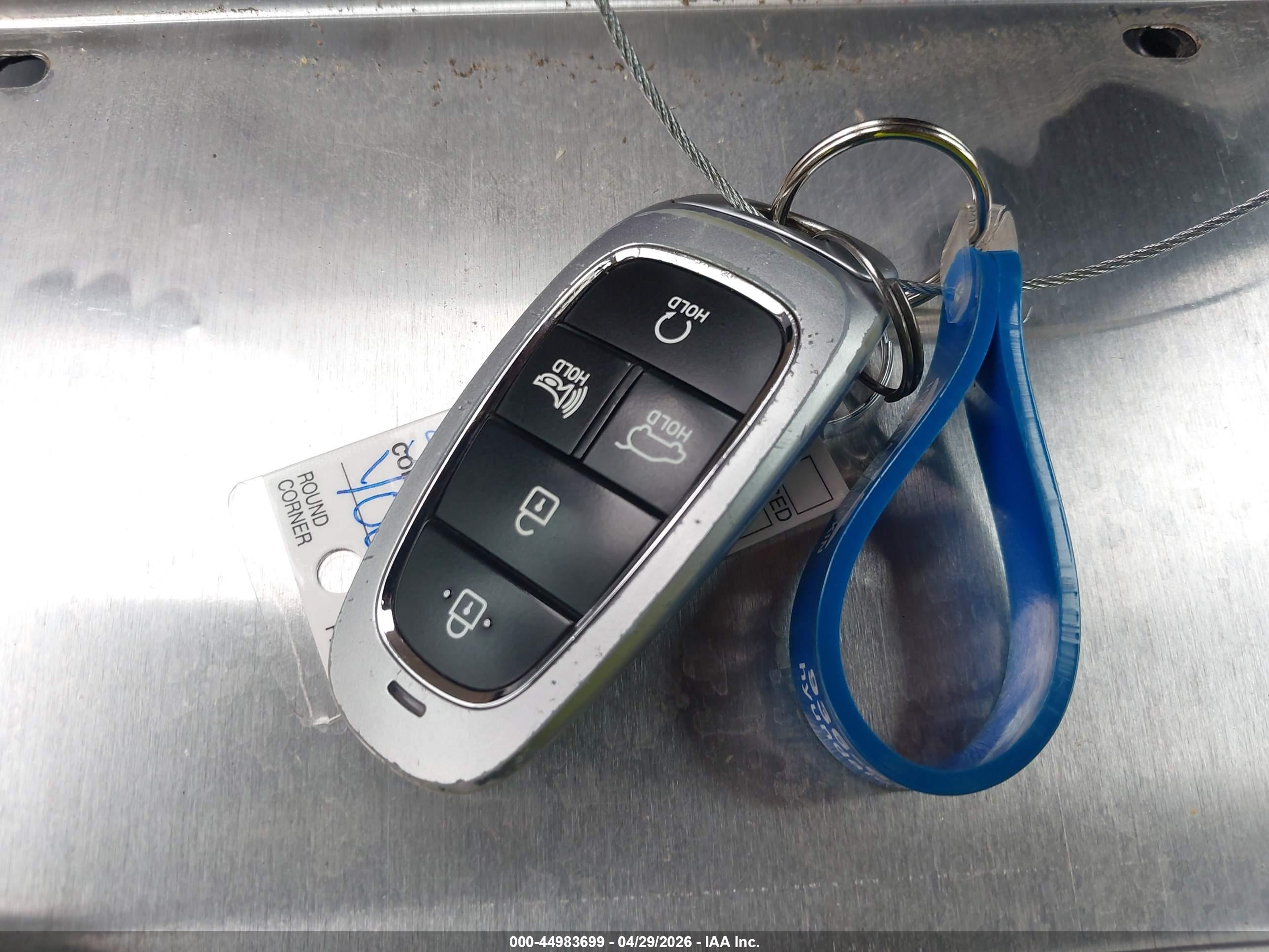 HYUNDAI TUCSON image 11