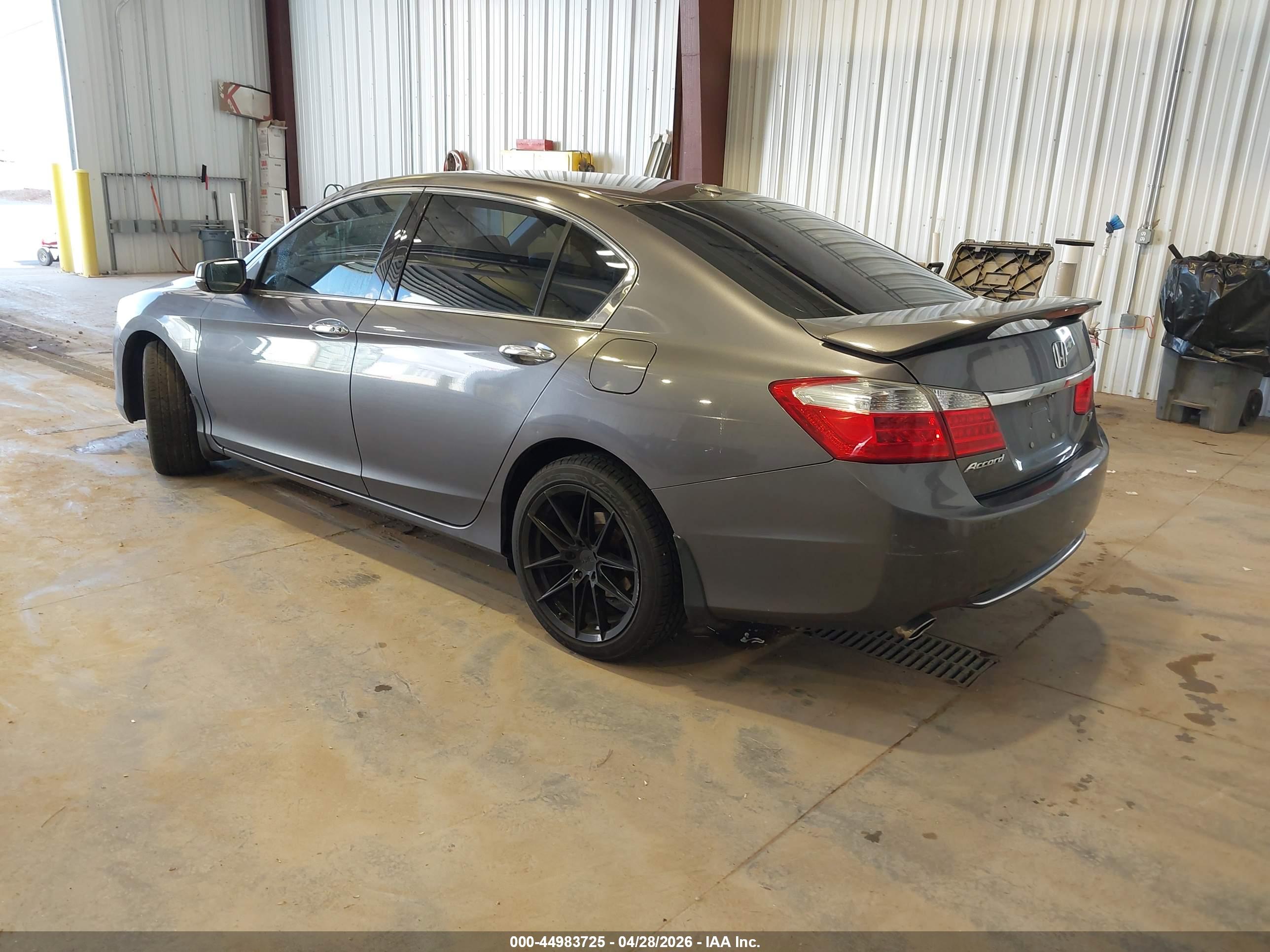 HONDA ACCORD image 3
