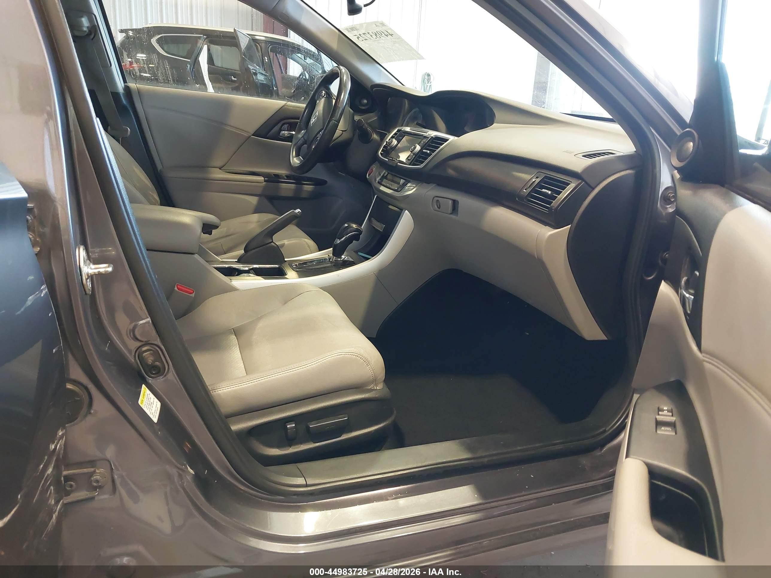 HONDA ACCORD image 5