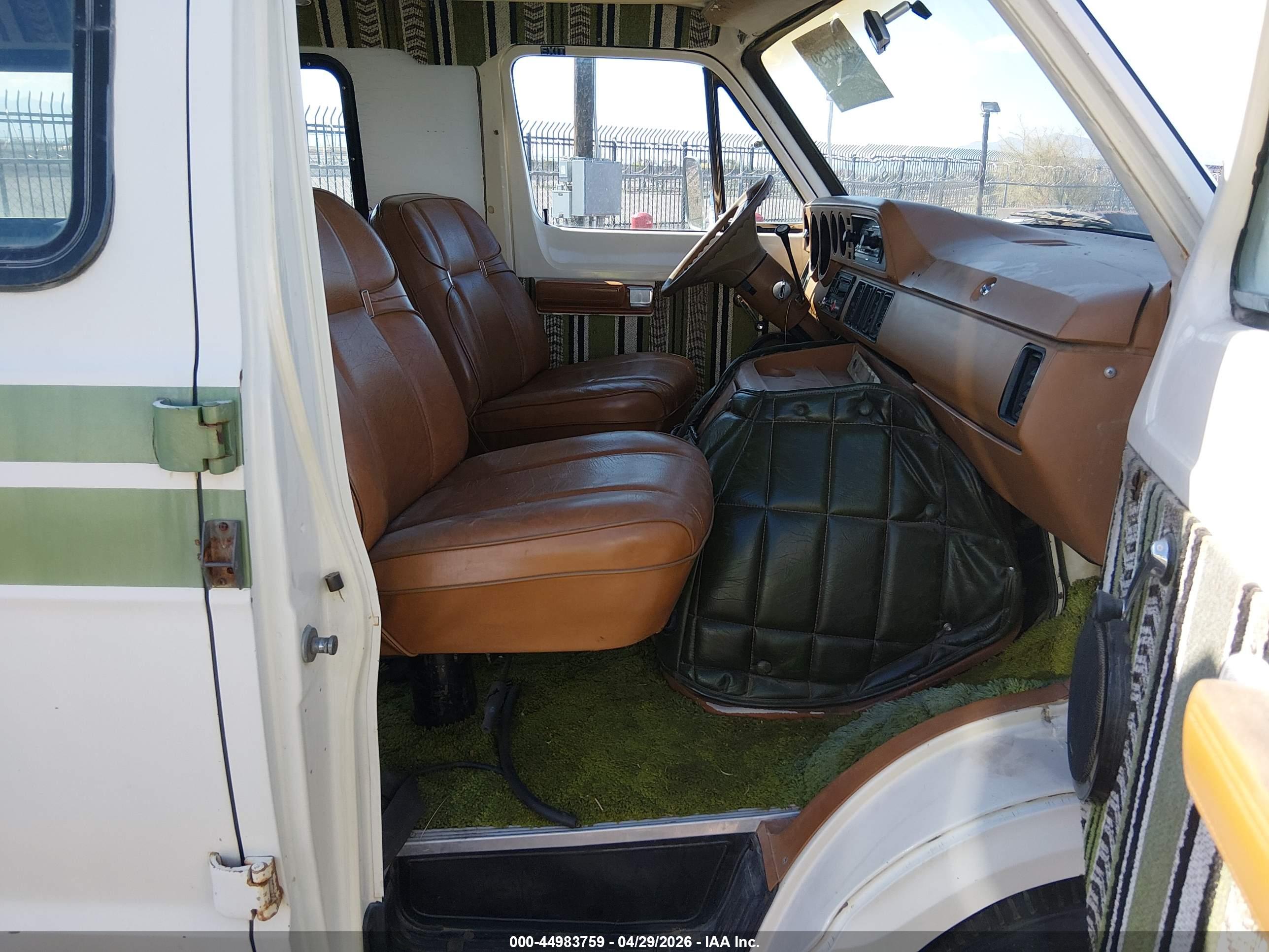 DODGE B300 image 5