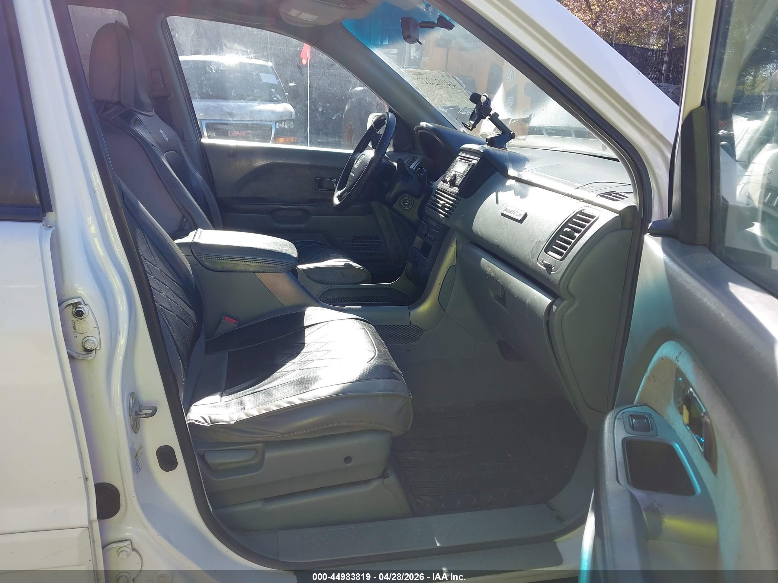 HONDA PILOT image 5