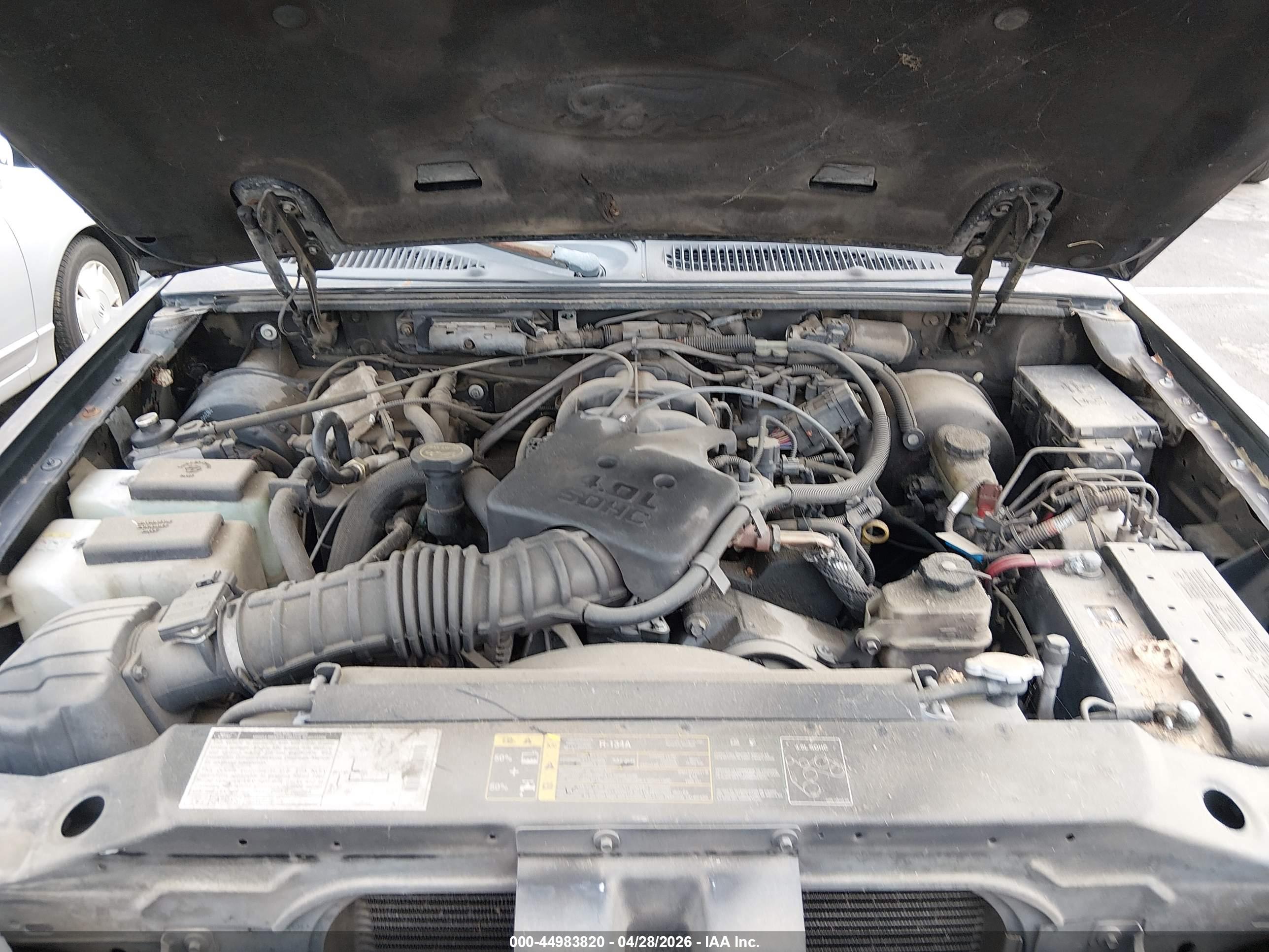FORD EXPLORER image 10